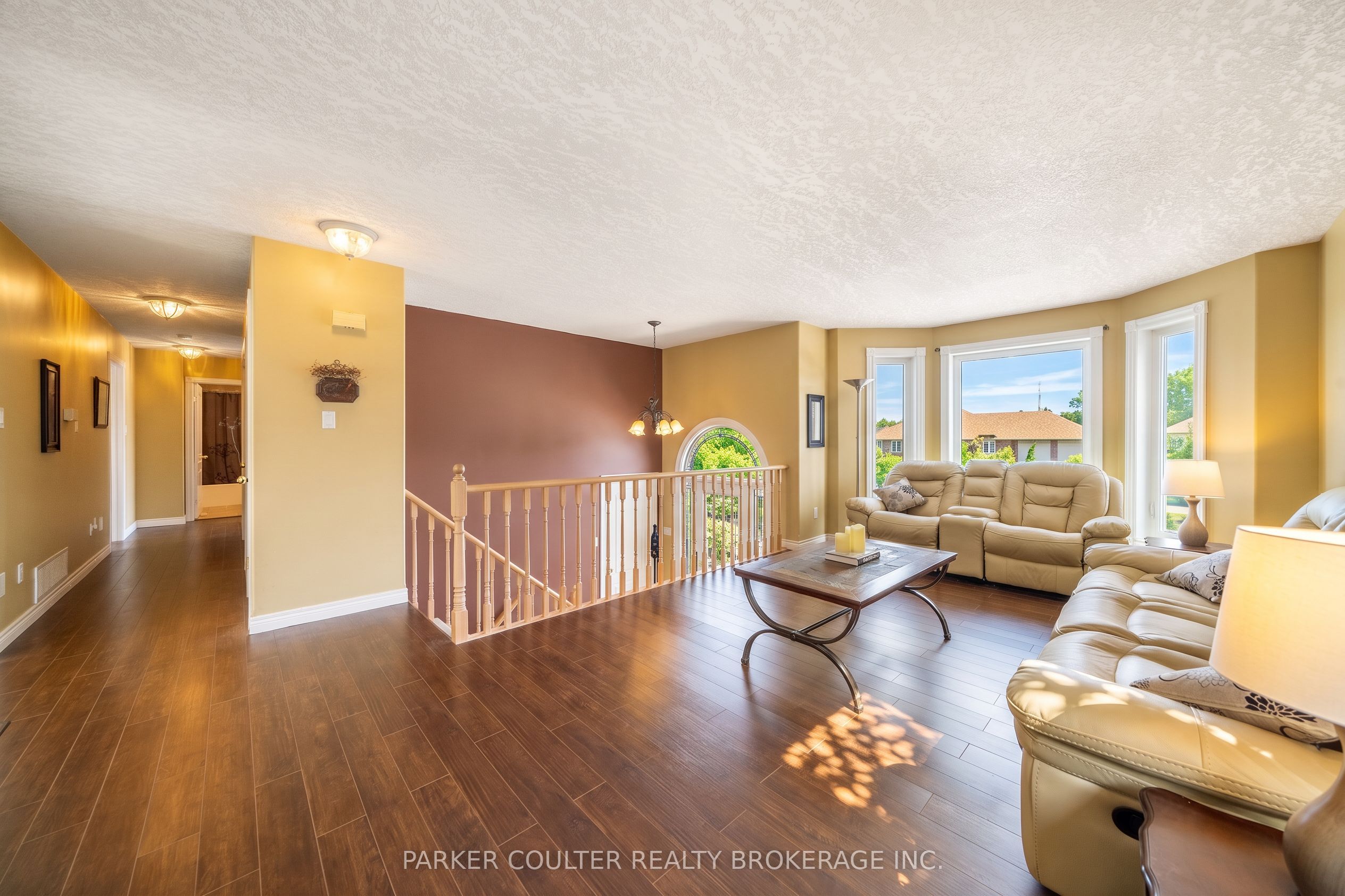 24 Parr Boulevard Property Photo 6