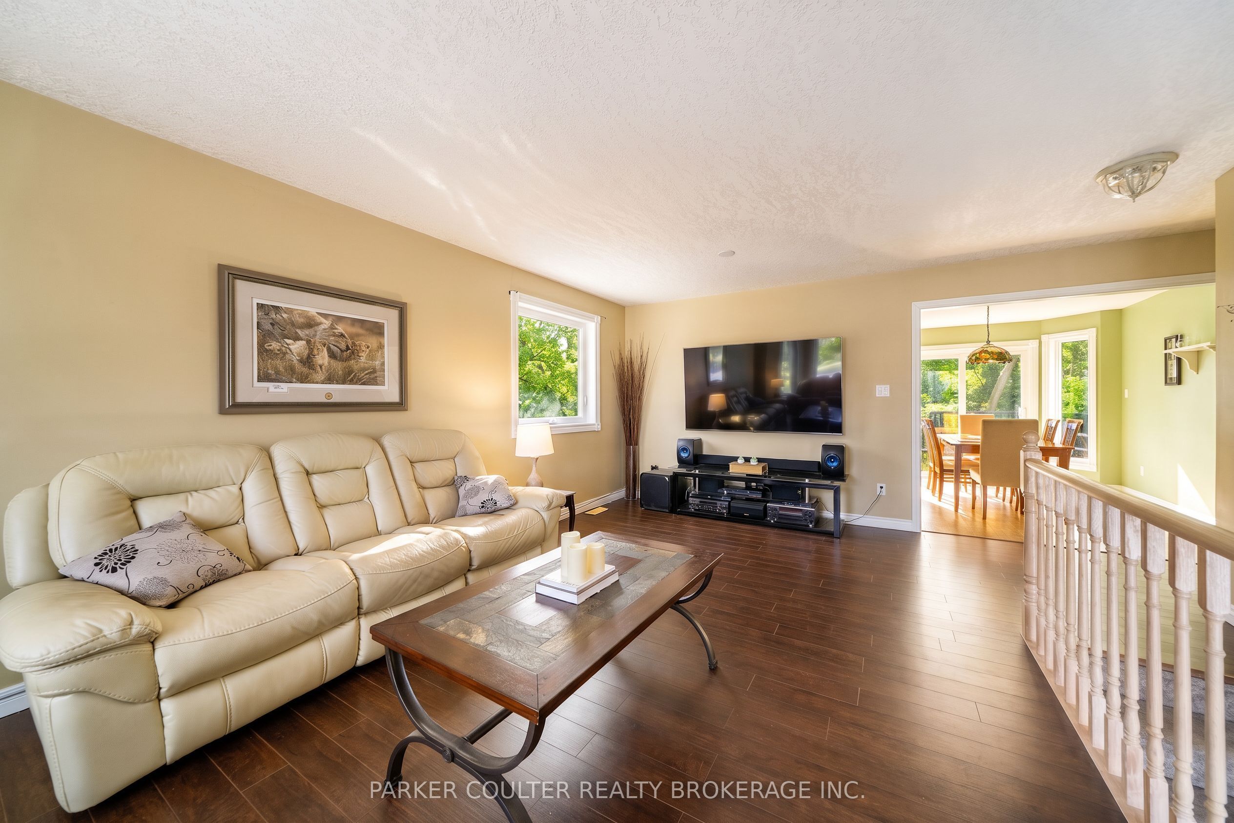24 Parr Boulevard Property Photo 8