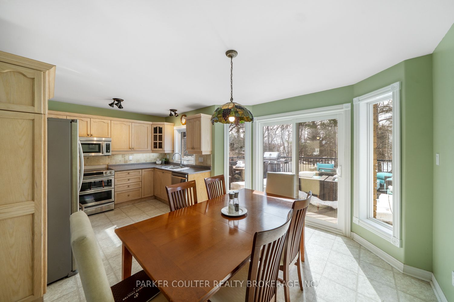 24 Parr Boulevard Property Photo 10