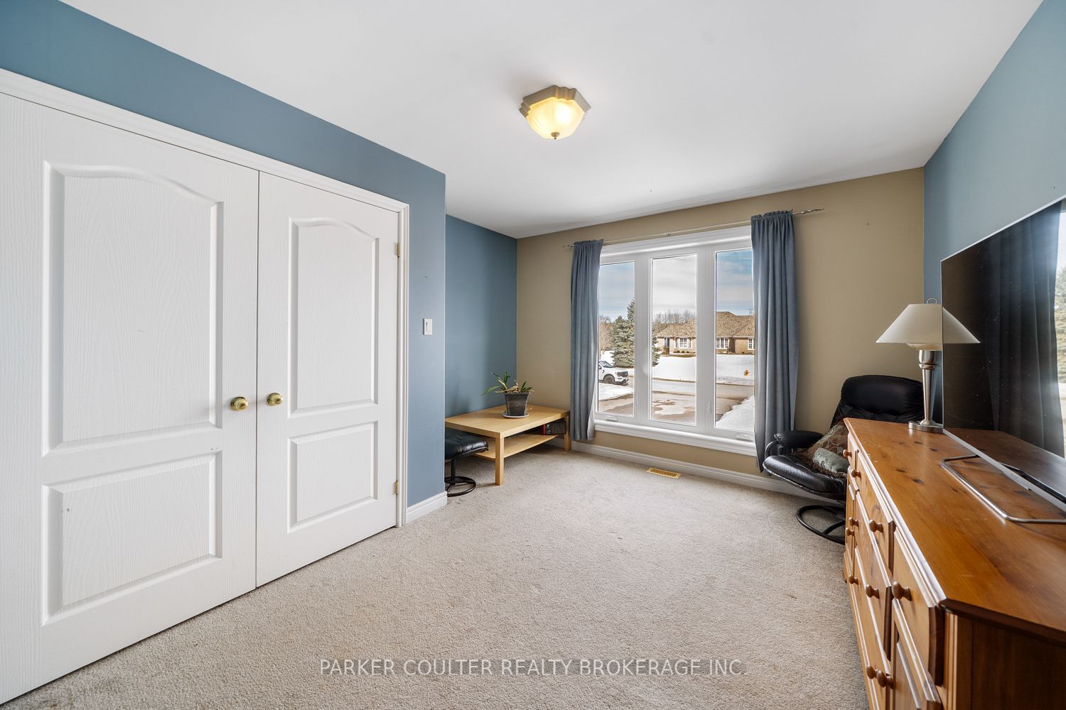 24 Parr Boulevard Property Photo 15