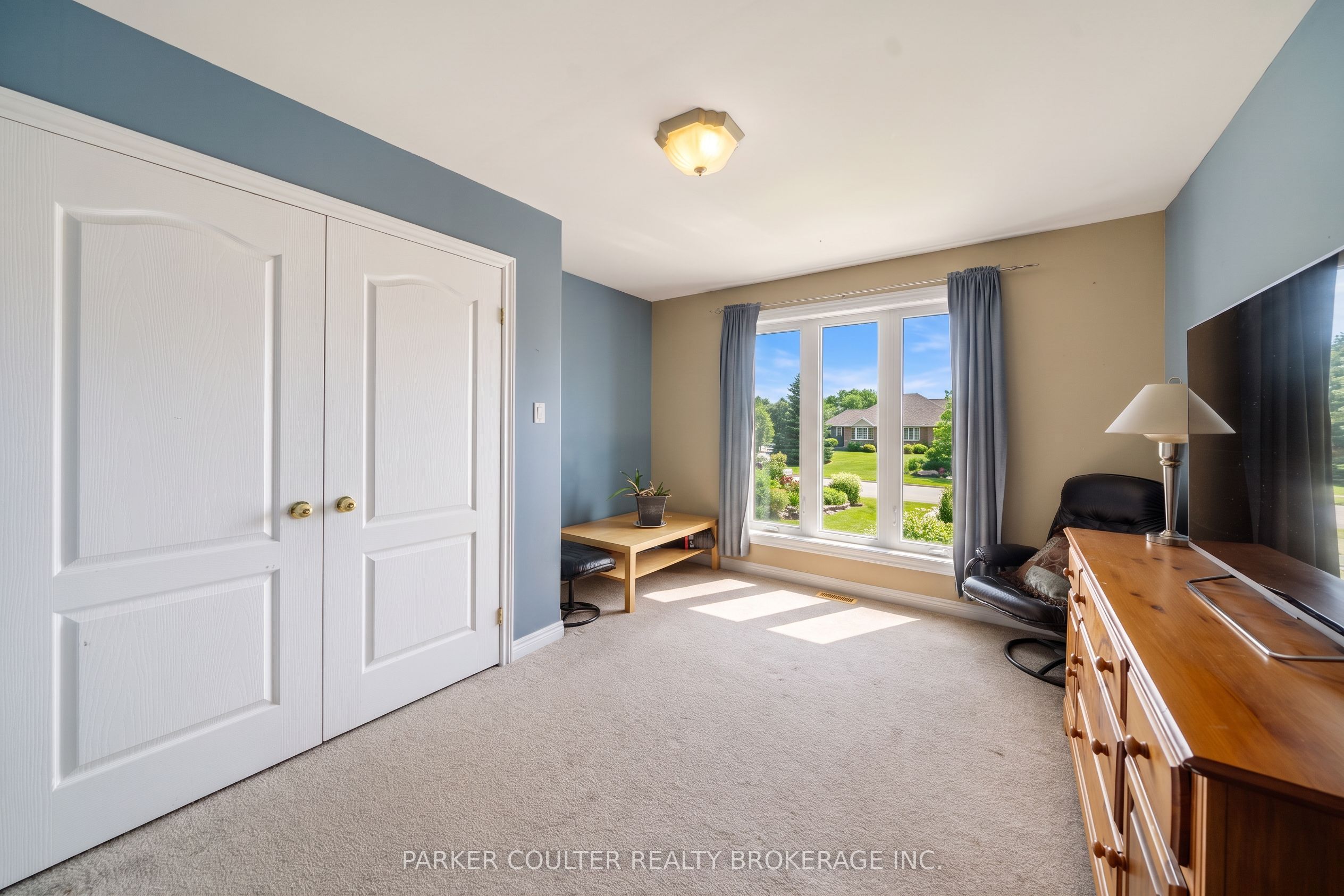 24 Parr Boulevard Property Photo 16