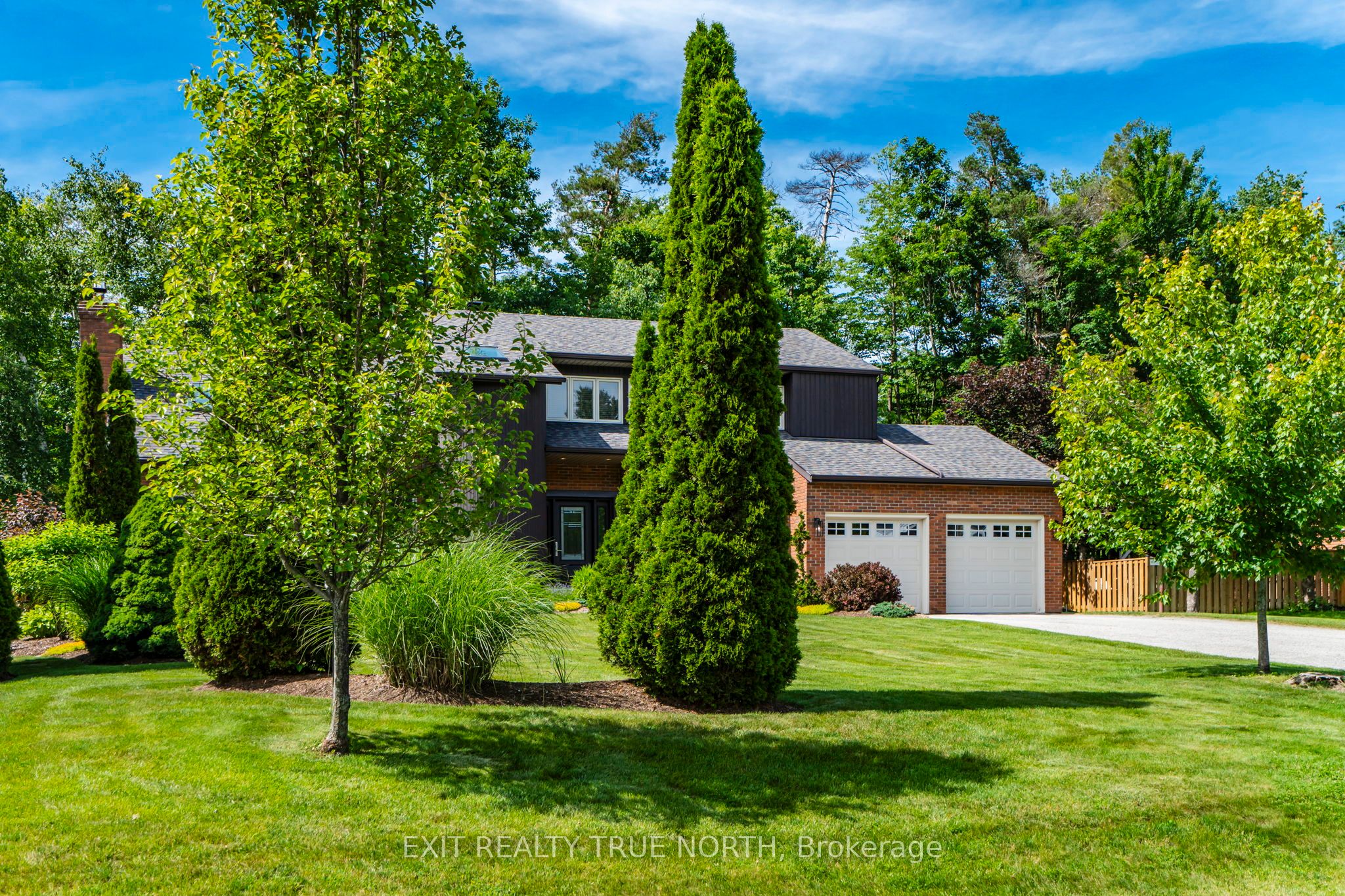 14 Rosewood Avenue Property Photo 3