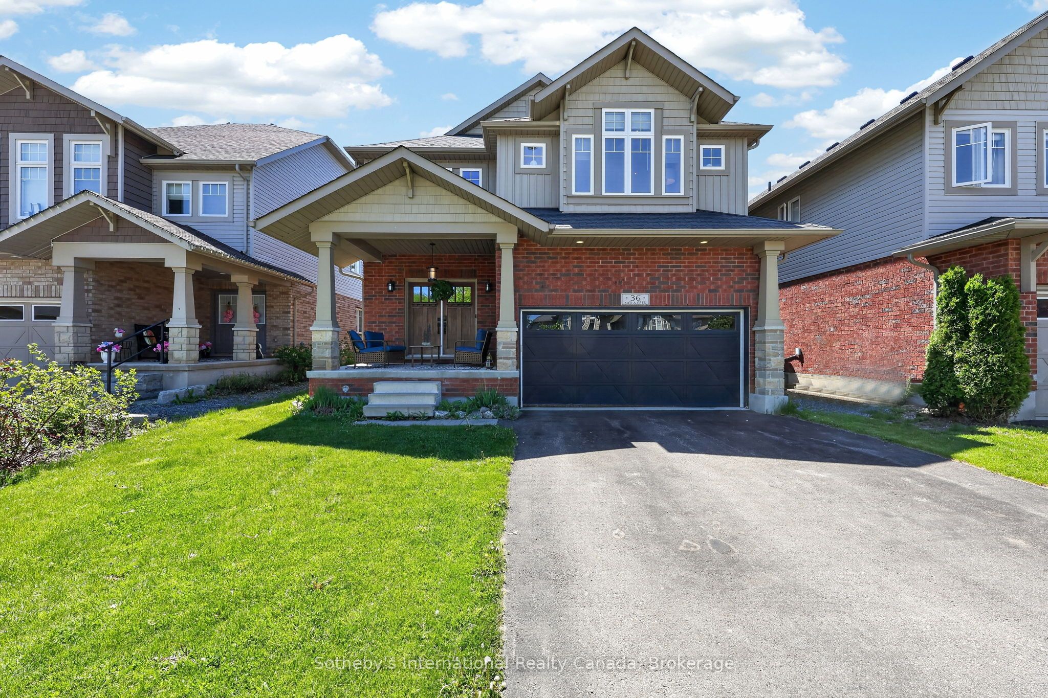 36 Kayla Crescent Property Photo 2