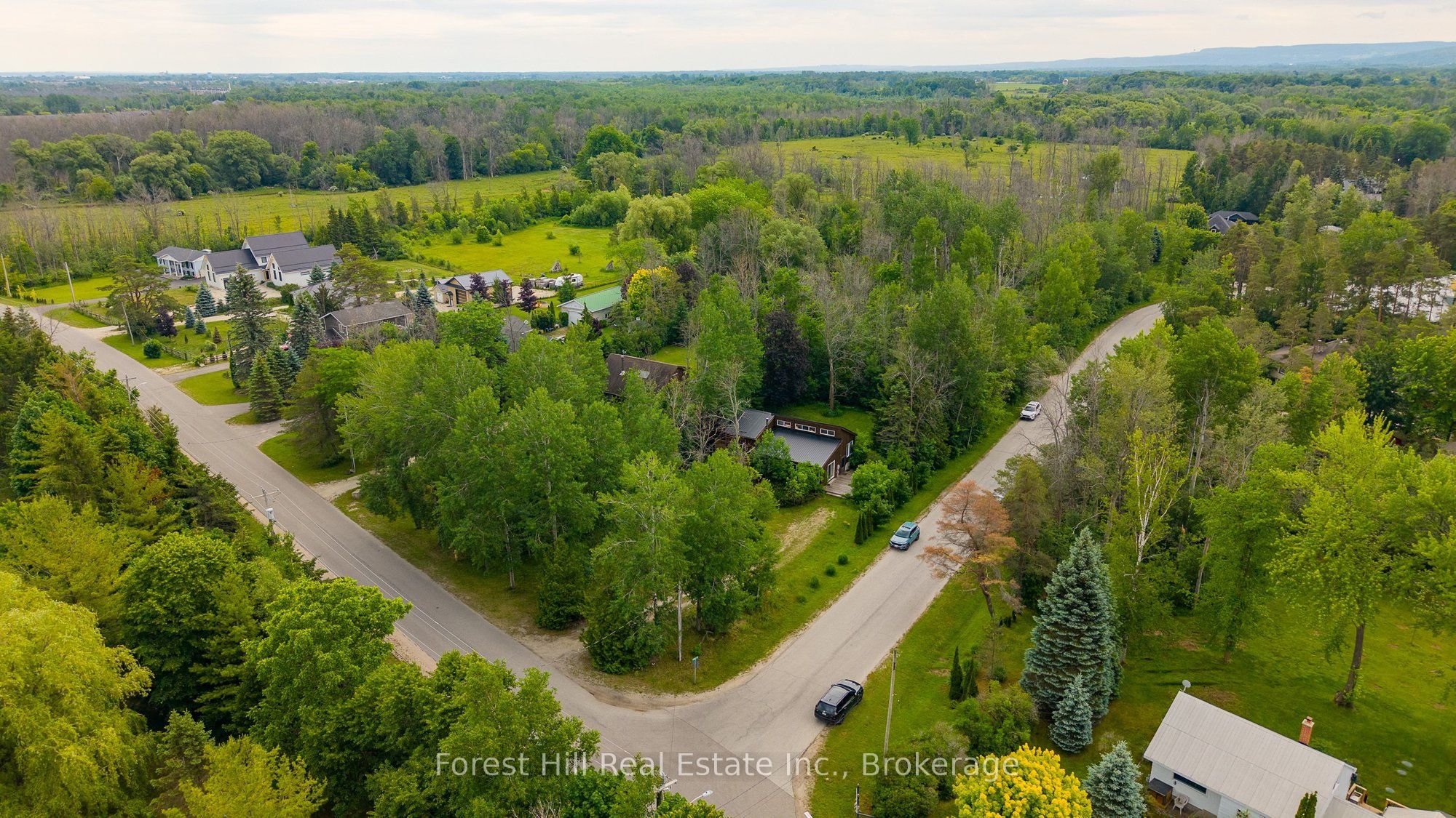 23 Silver Creek Drive Property Photo 9