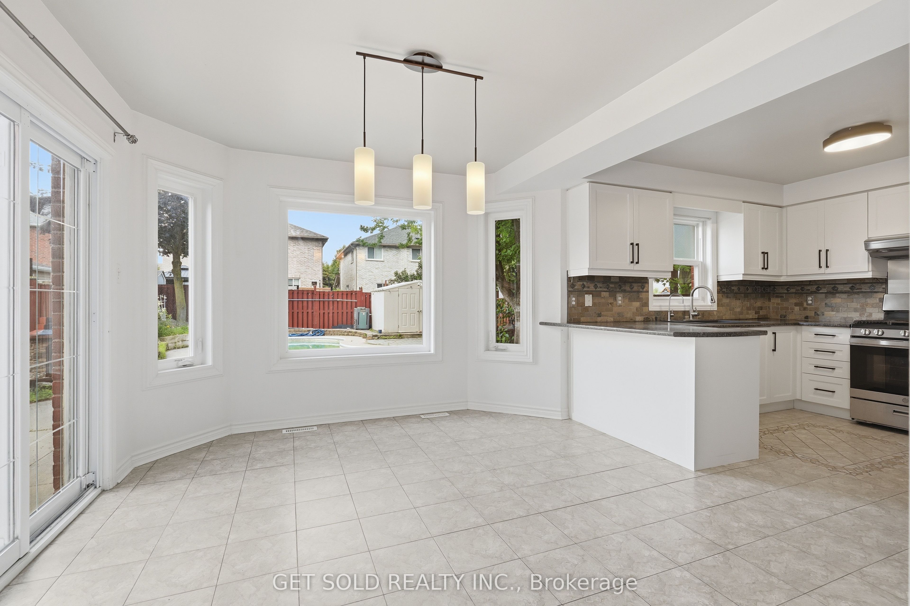 28 Hawkins Drive Property Photo 3