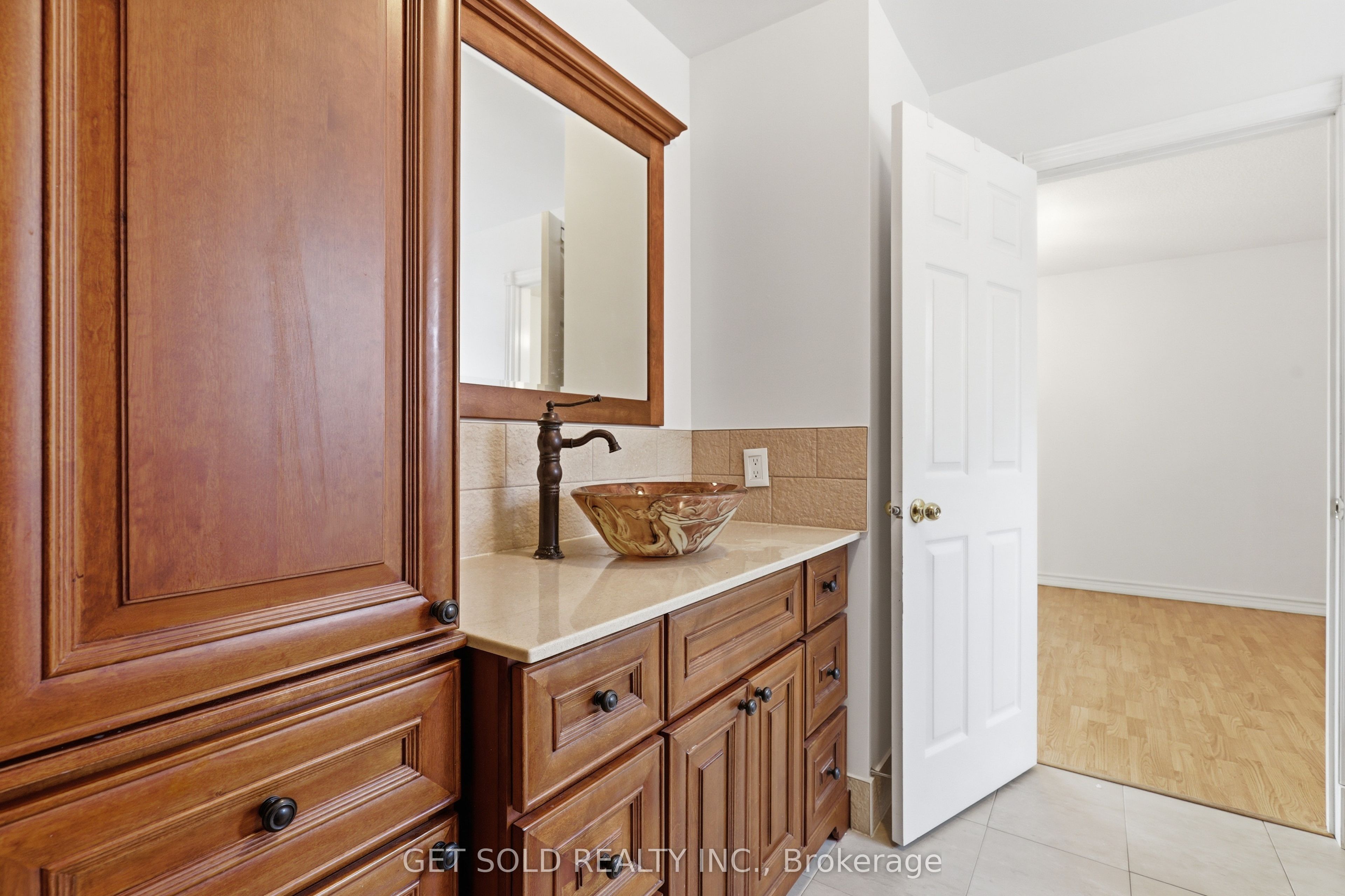 28 Hawkins Drive Property Photo 5