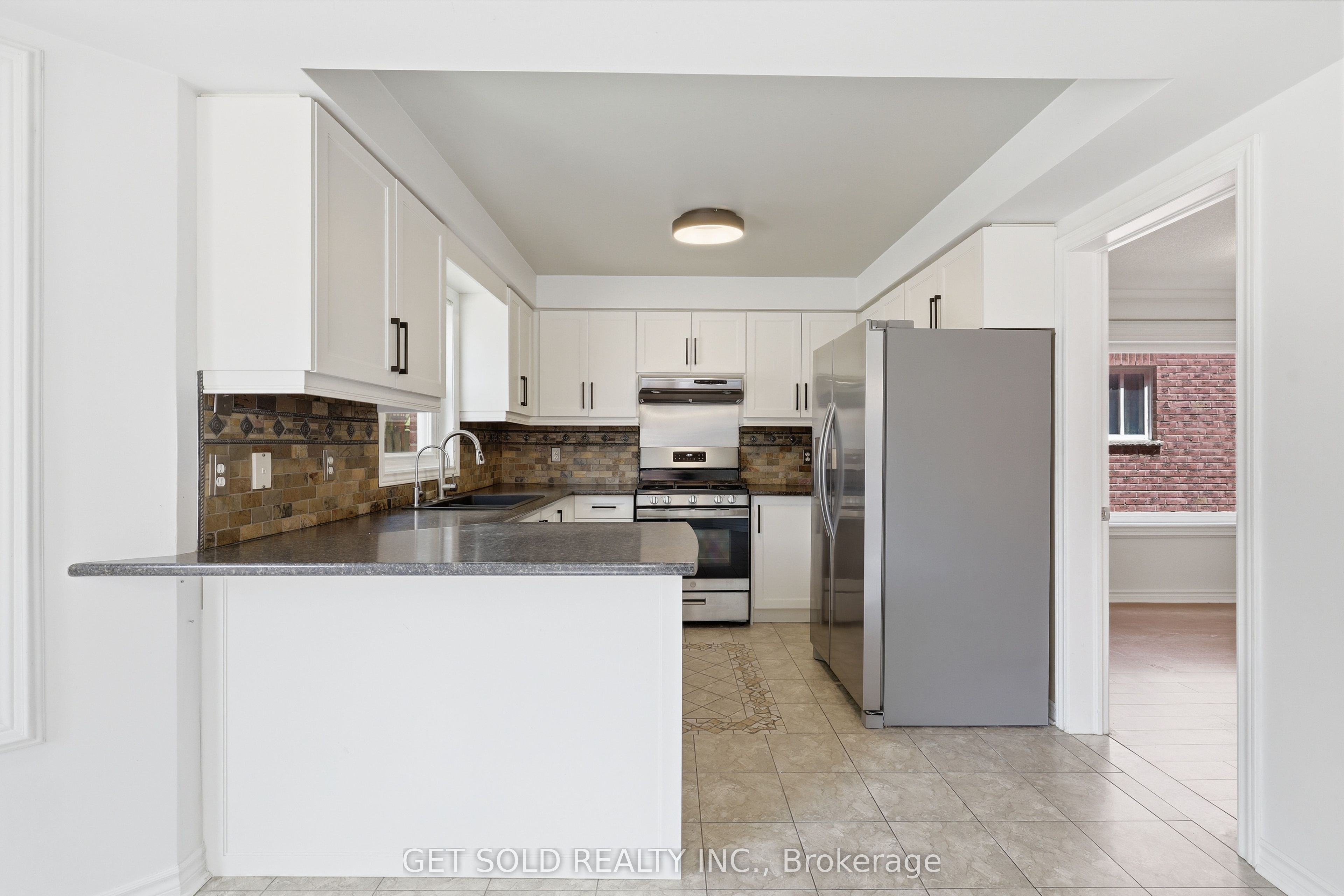 28 Hawkins Drive Property Photo 10
