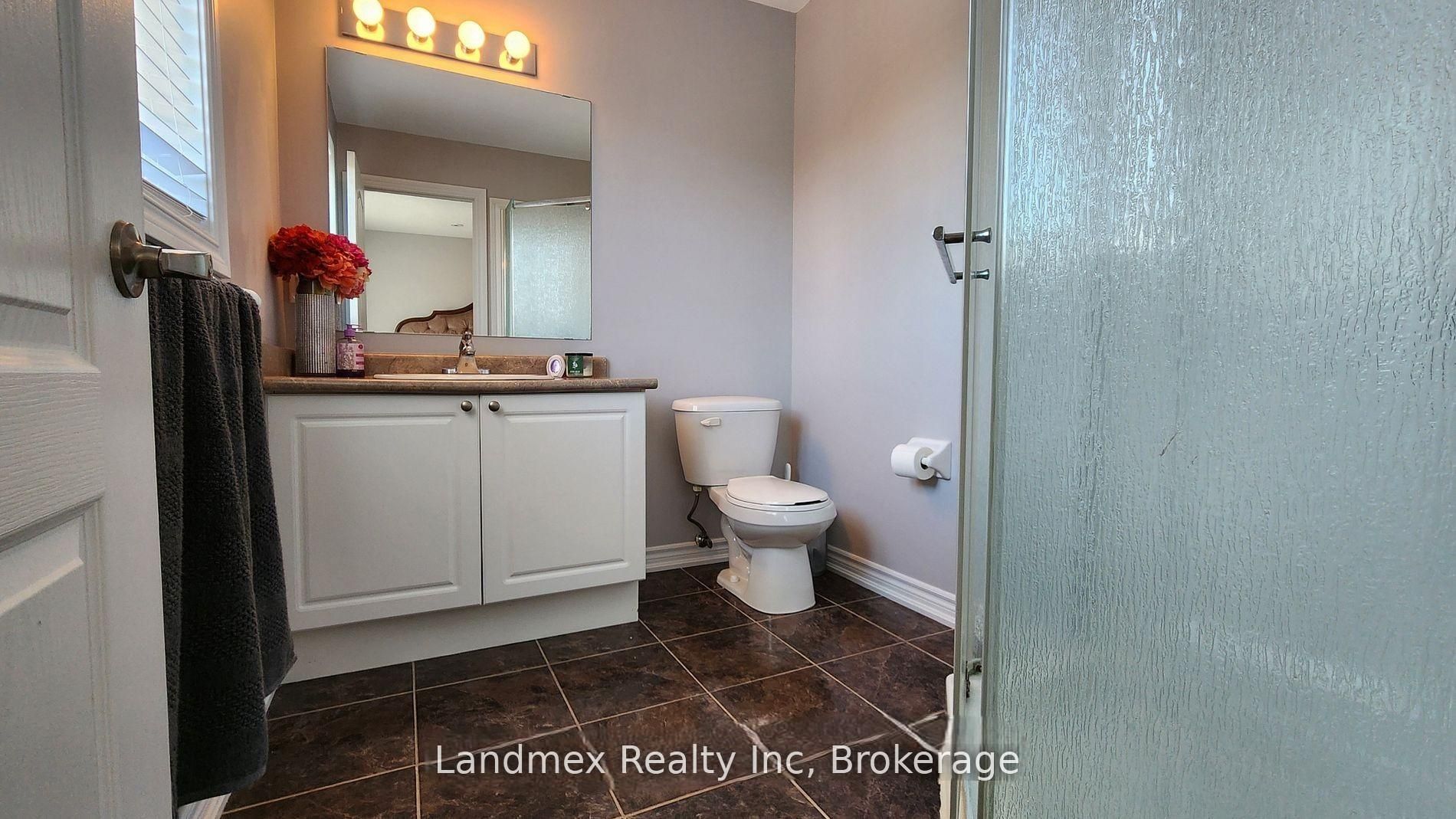 227 Harvie Road 43 Property Photo 16