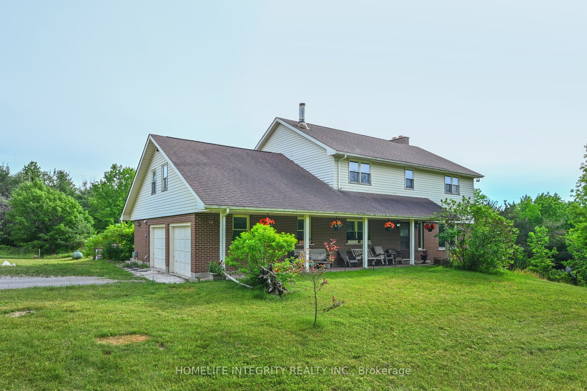 4892 5 Line N Property Photo 2