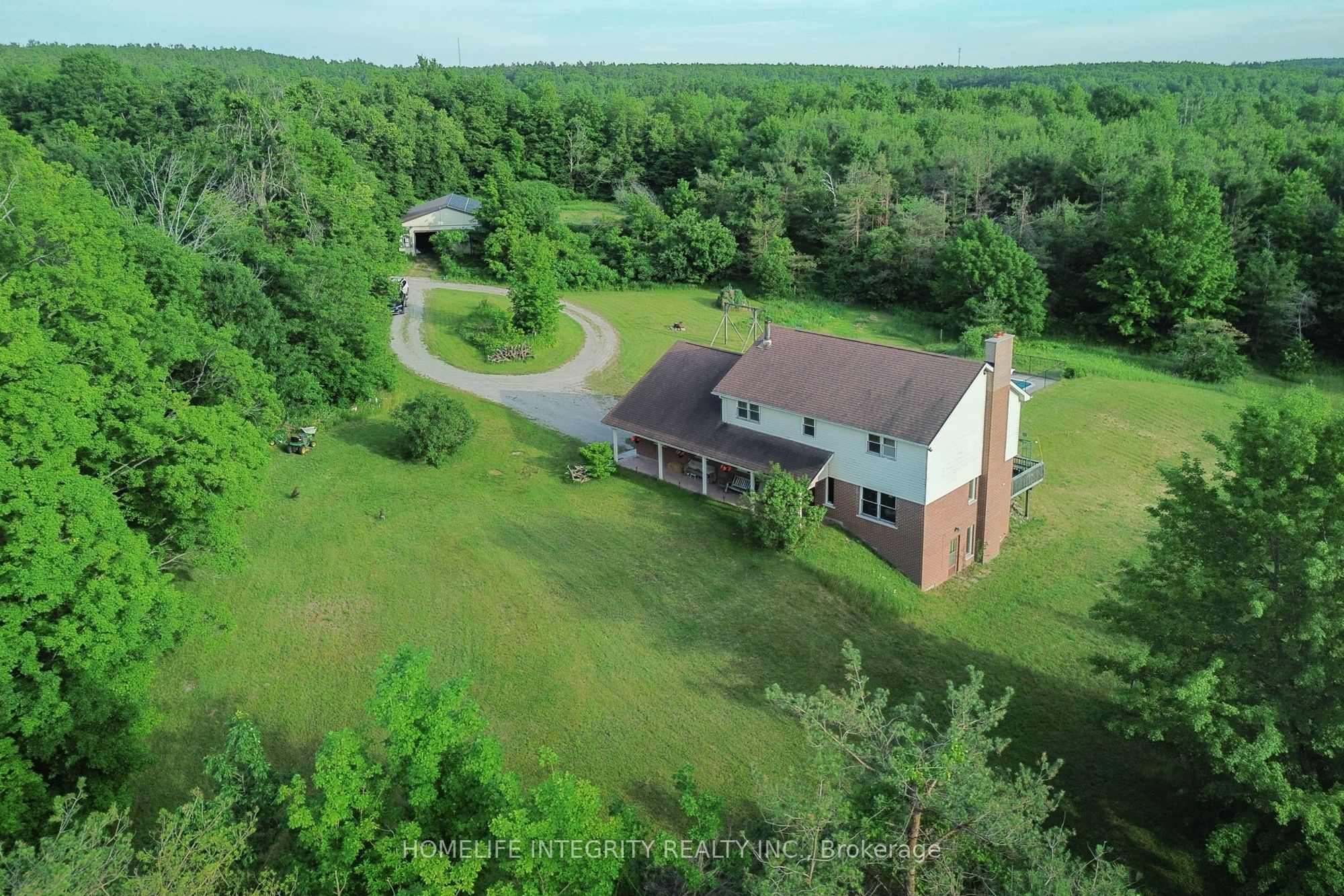 4892 5 Line N Property Photo 3