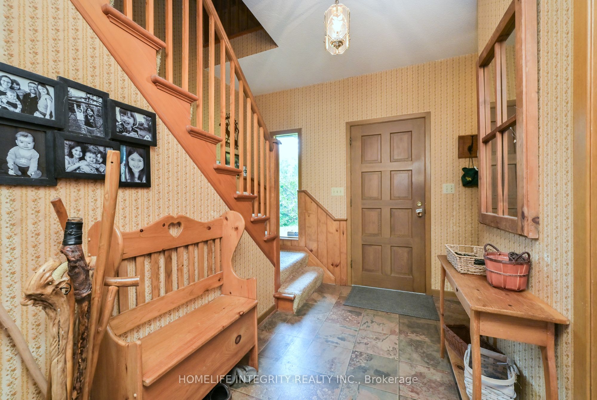 4892 5 Line N Property Photo 6