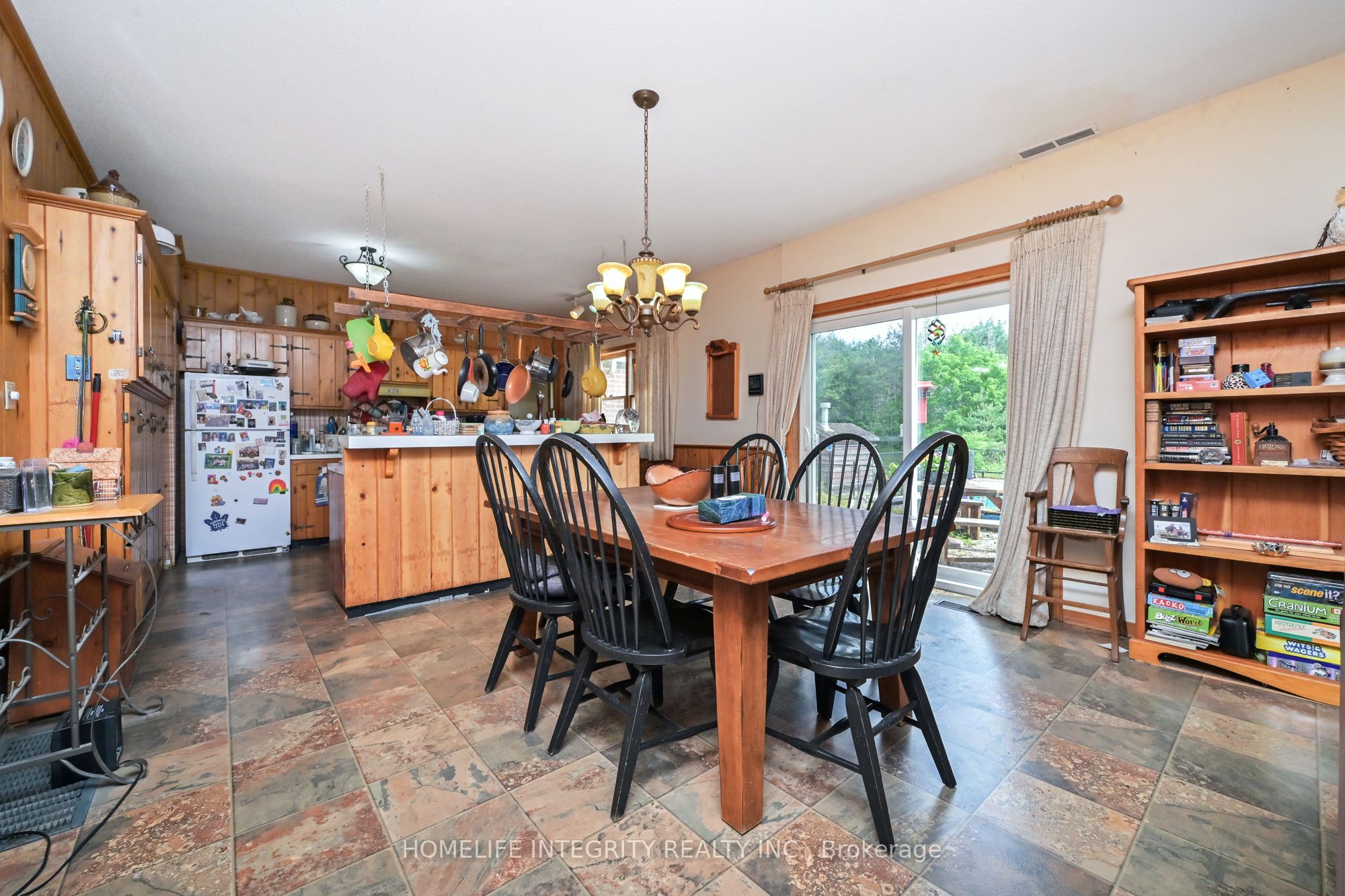 4892 5 Line N Property Photo 8