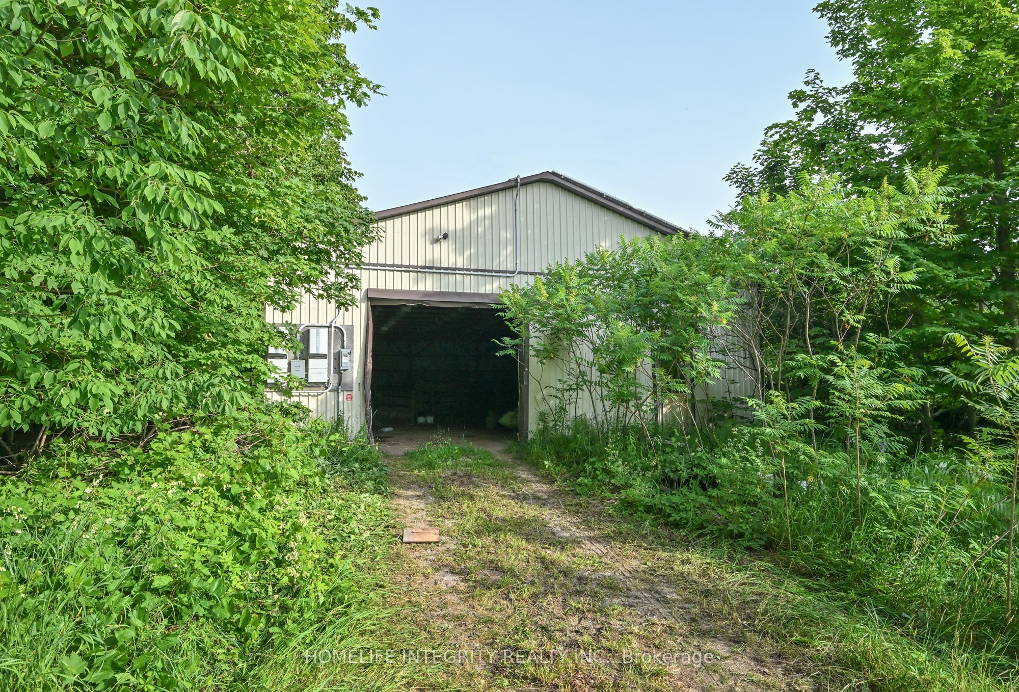 4892 5 Line N Property Photo 23