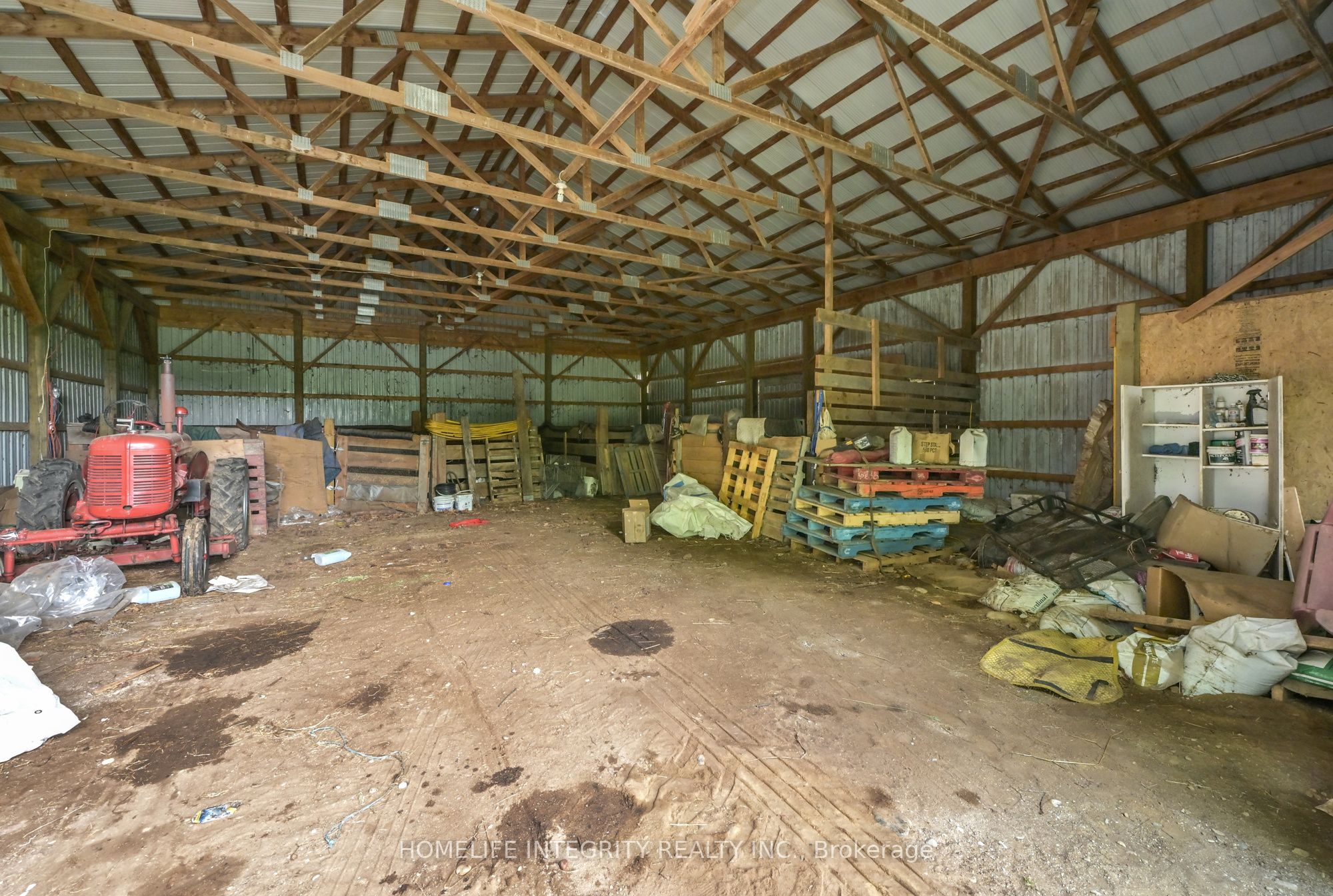 4892 5 Line N Property Photo 25
