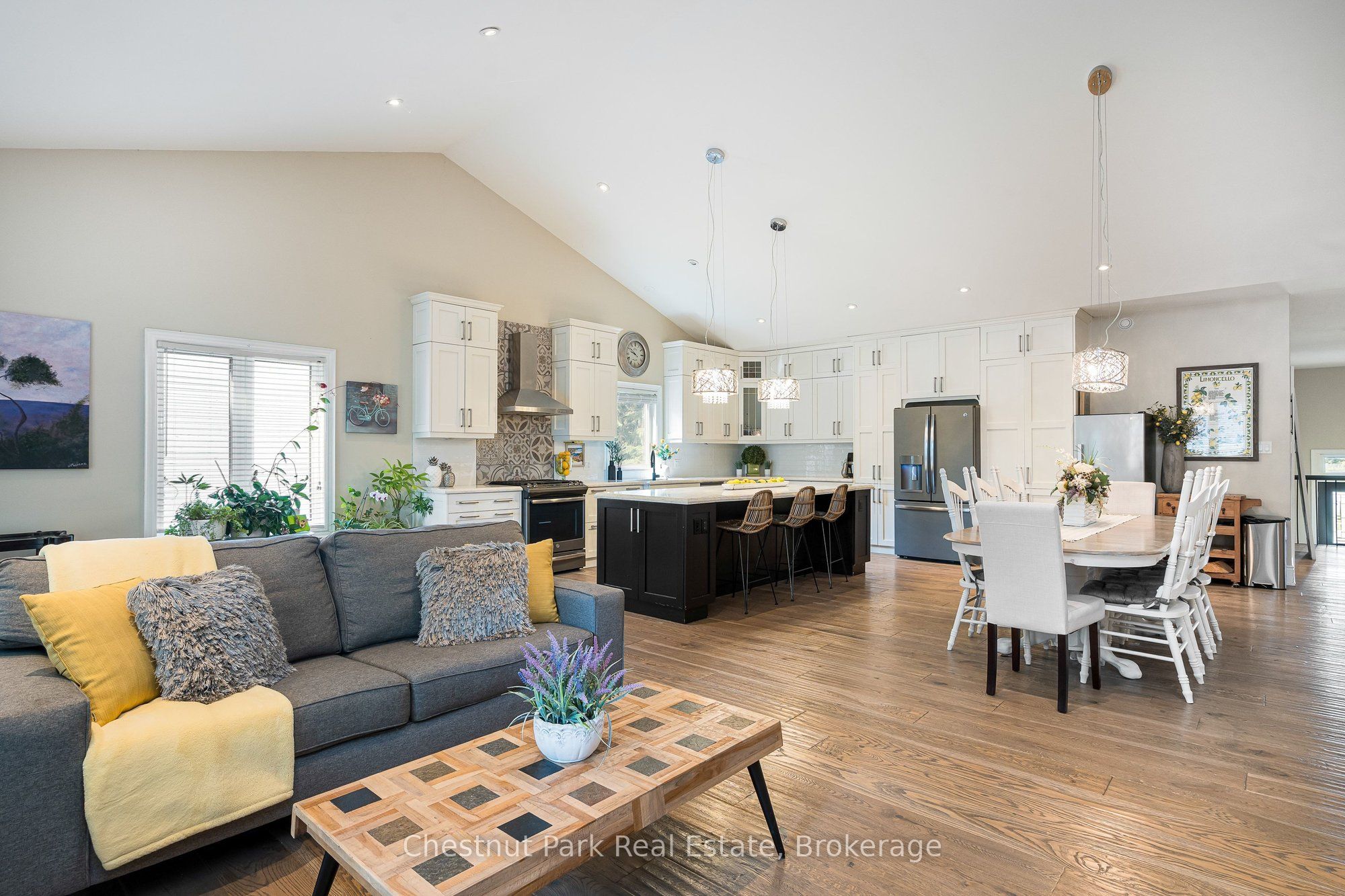 15 Saunders Street Property Photo 13