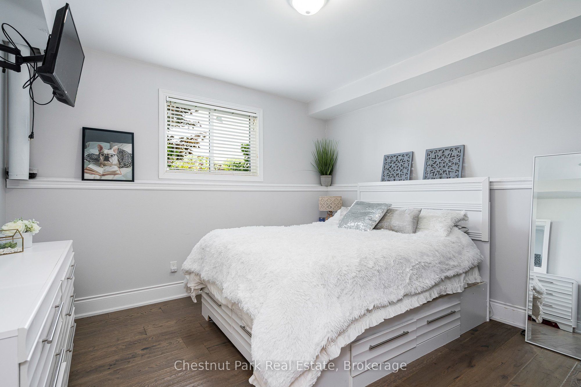 15 Saunders Street Property Photo 37