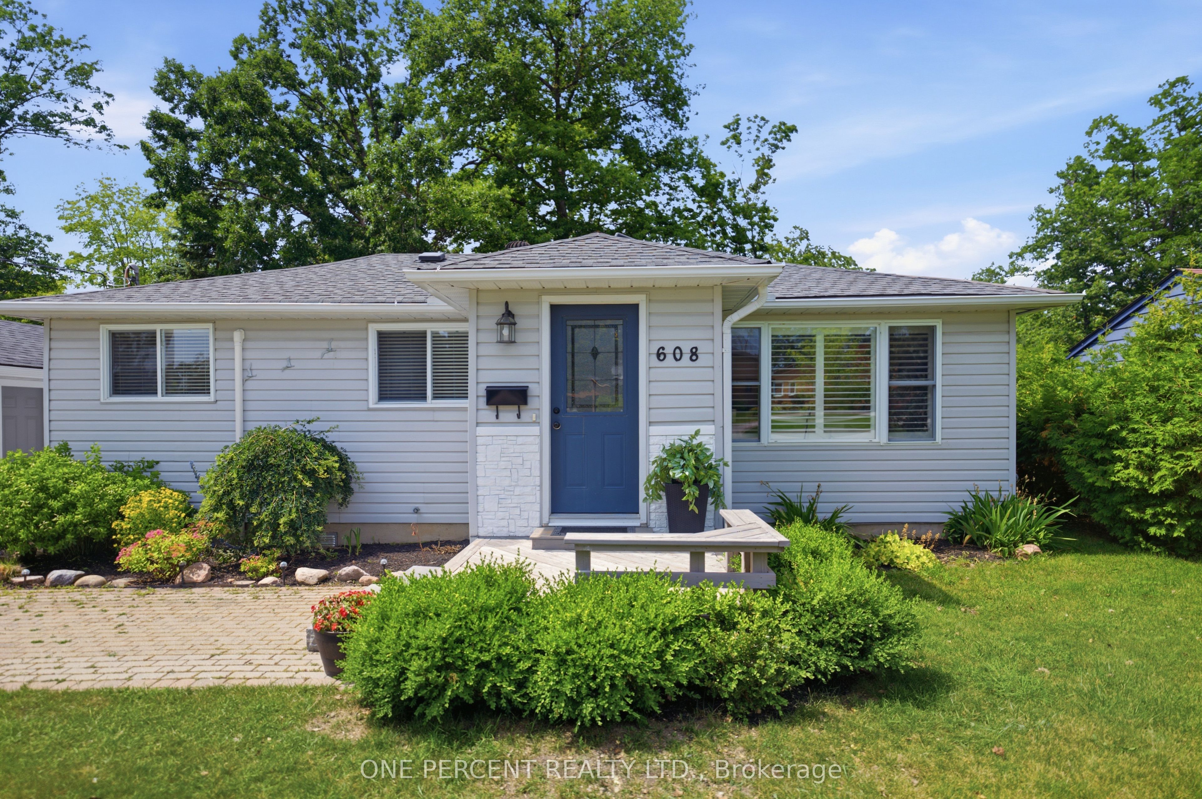 608 Broadview Avenue Property Photo 2