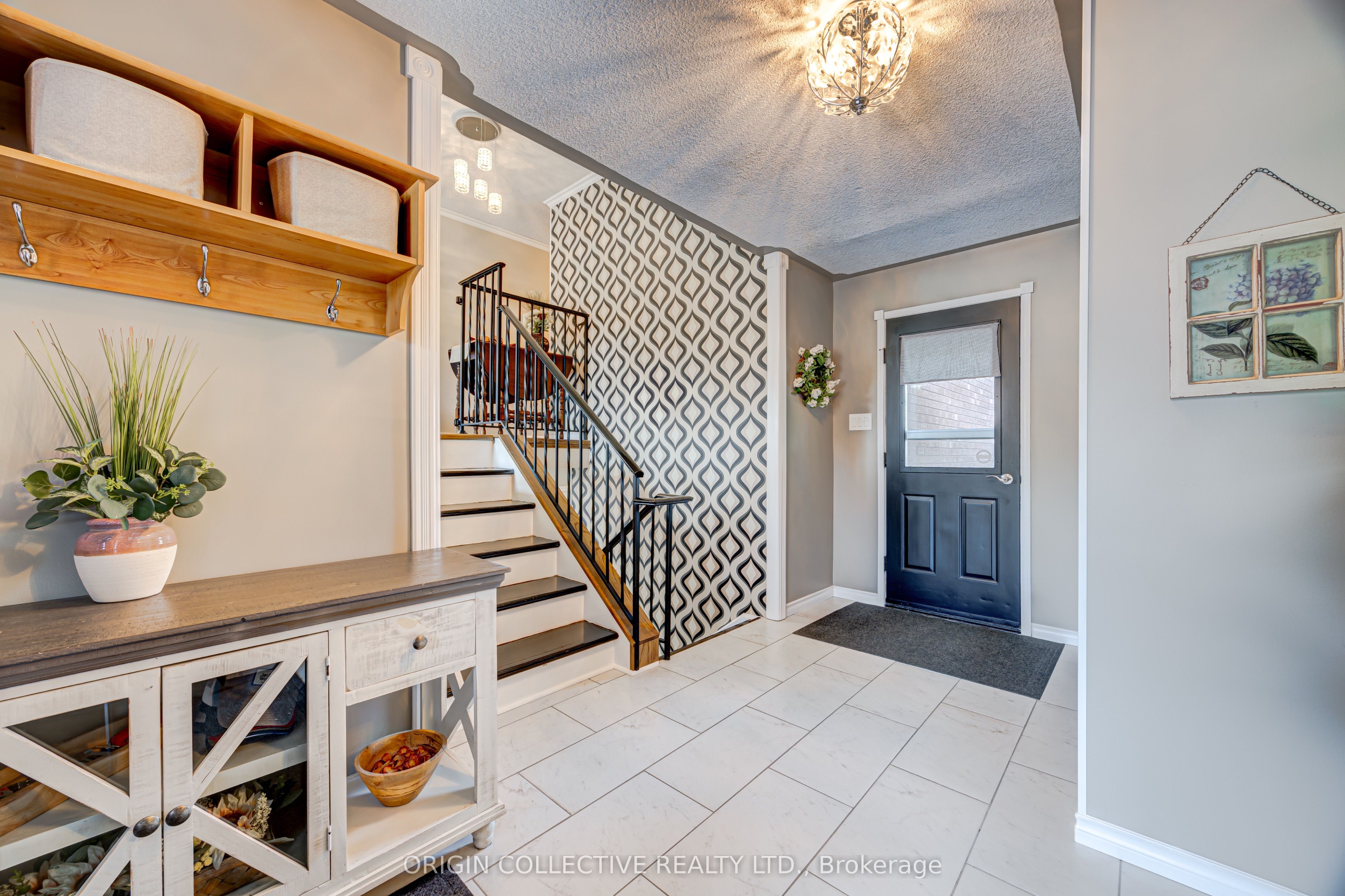 444 William Street Property Photo 3