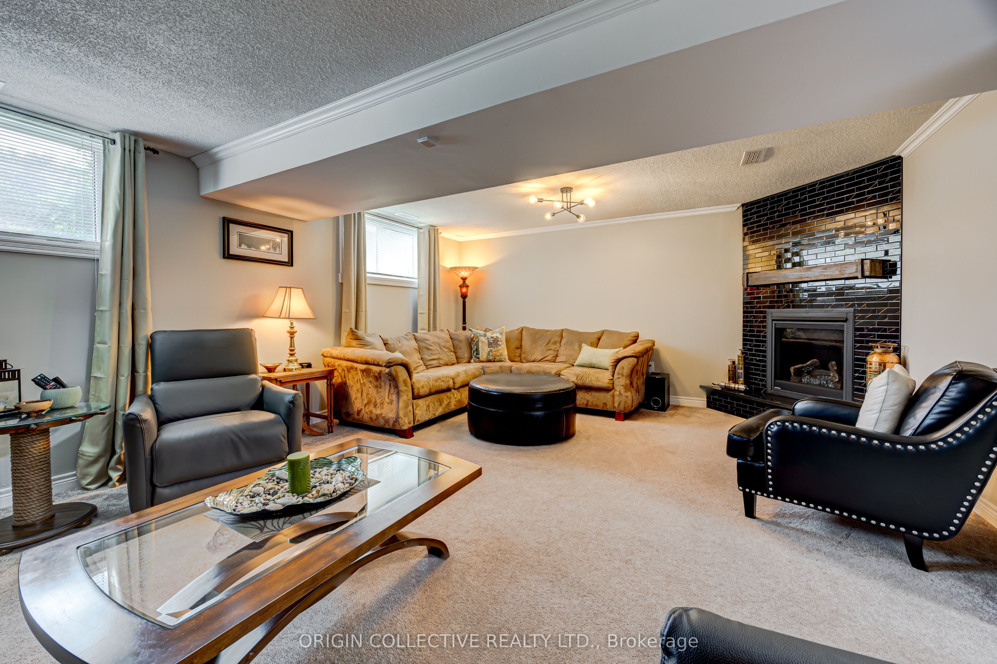 444 William Street Property Photo 19