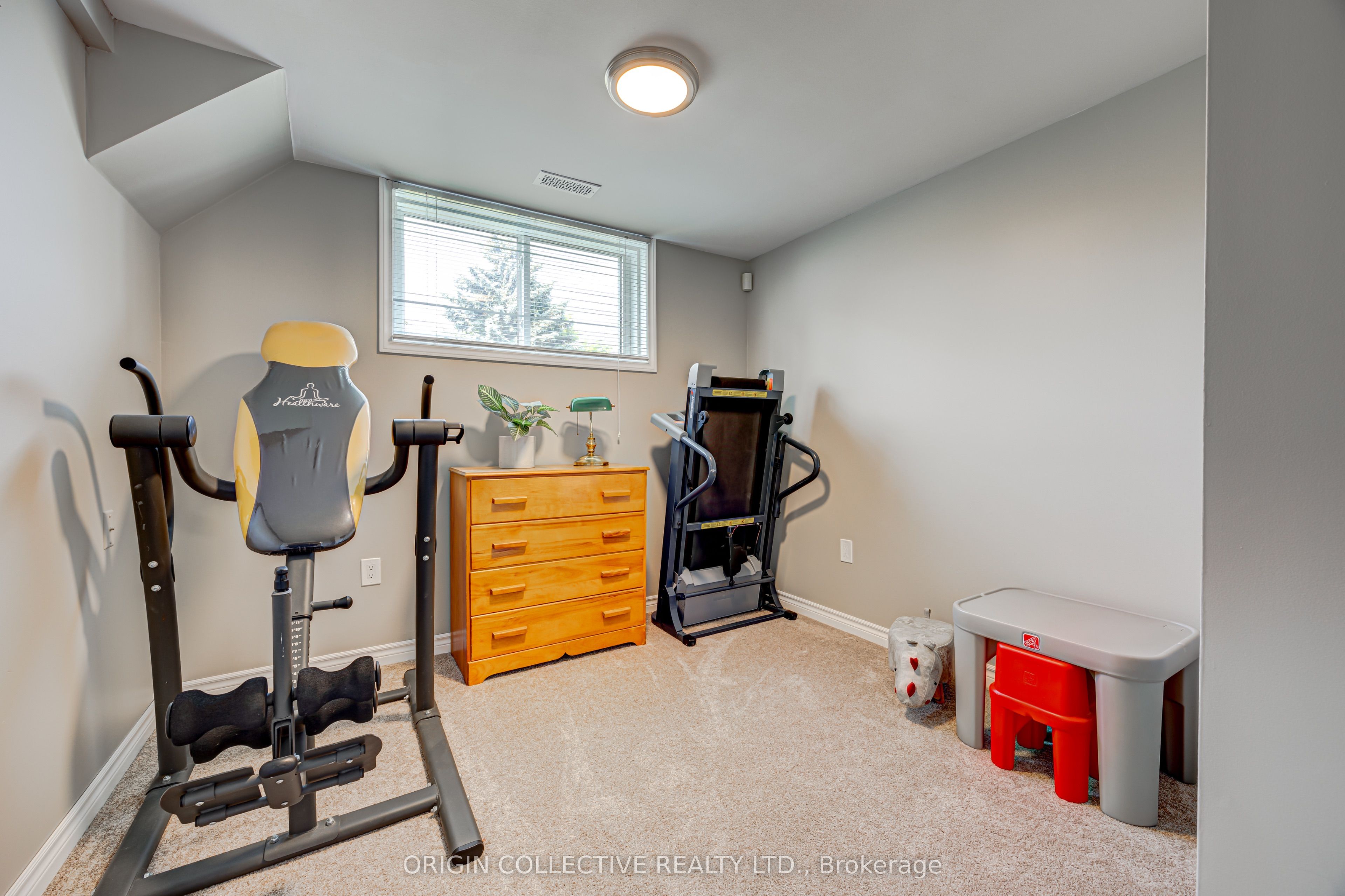 444 William Street Property Photo 24