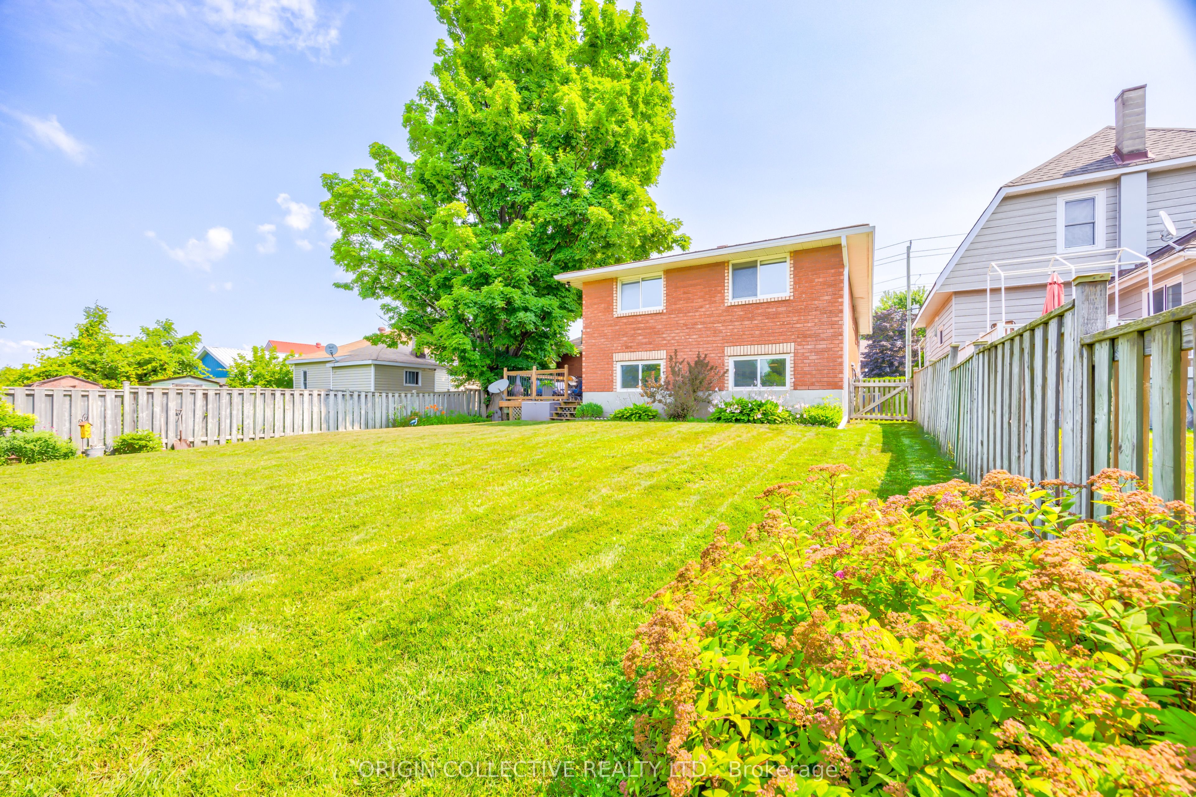 444 William Street Property Photo 29