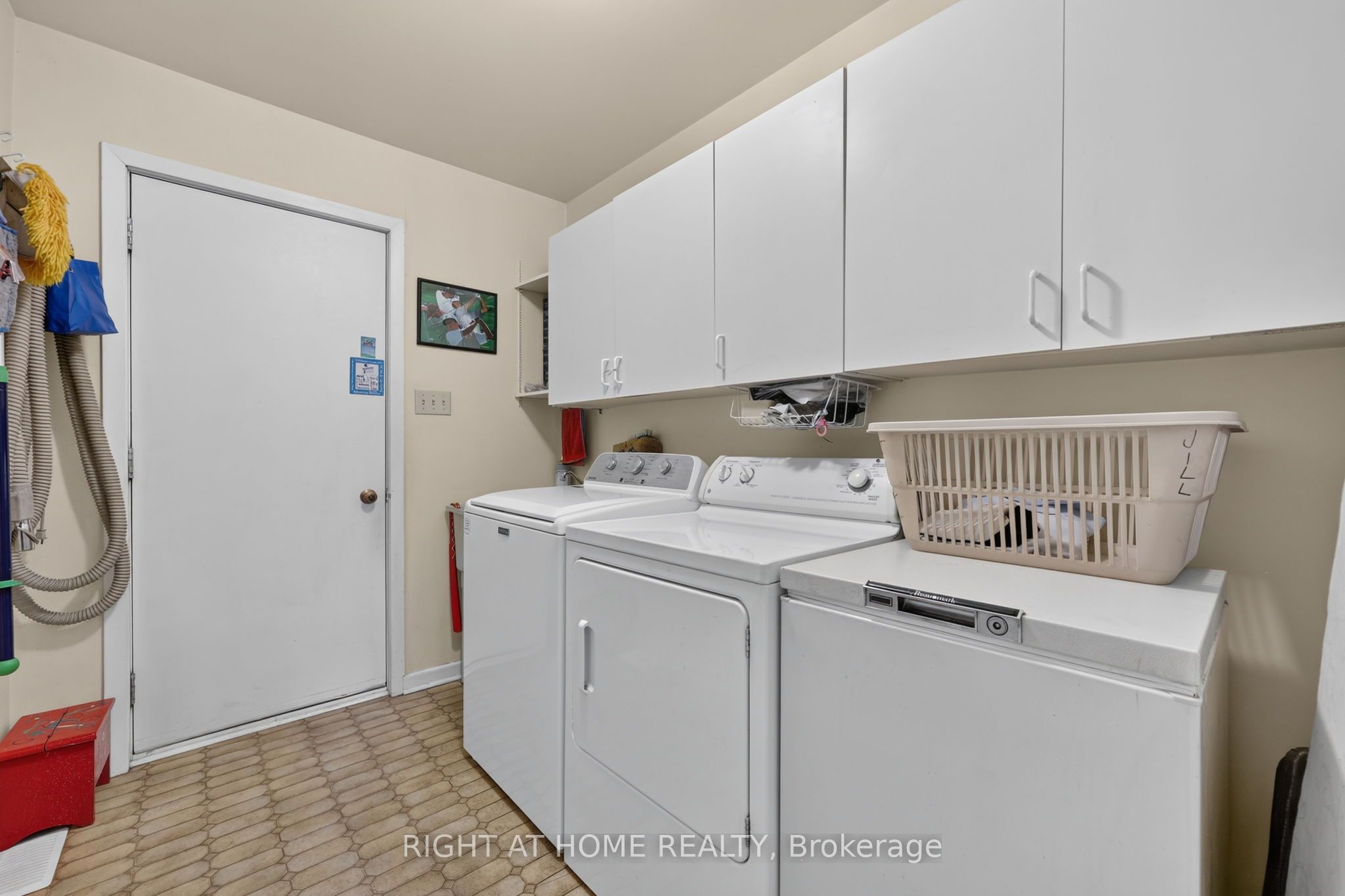 5 Pine Point Property Photo 20