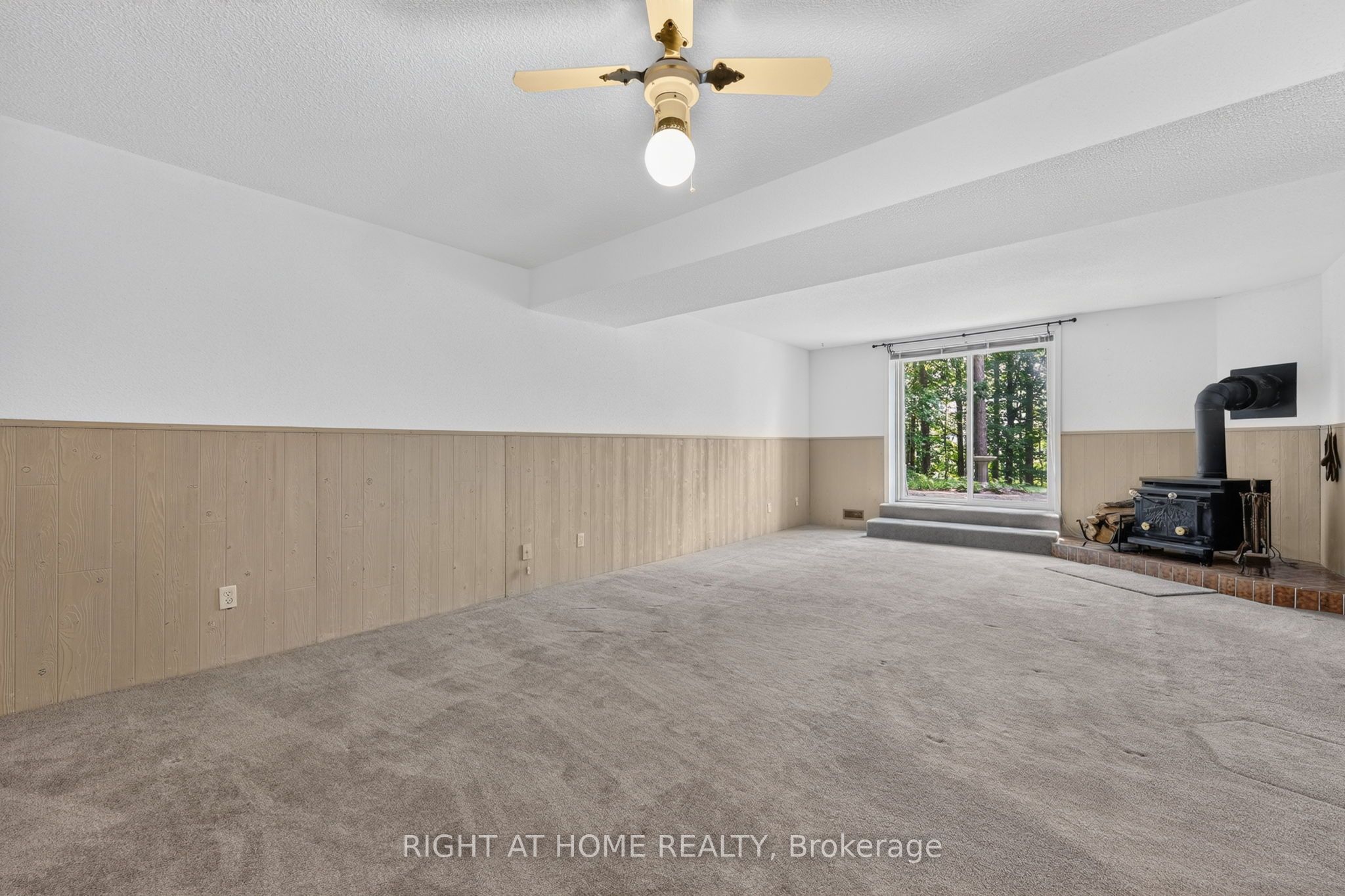 5 Pine Point Property Photo 23