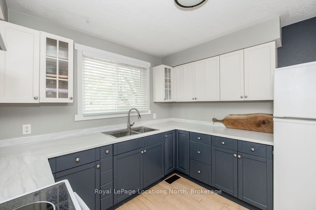 493 Ontario Street Property Photo 10