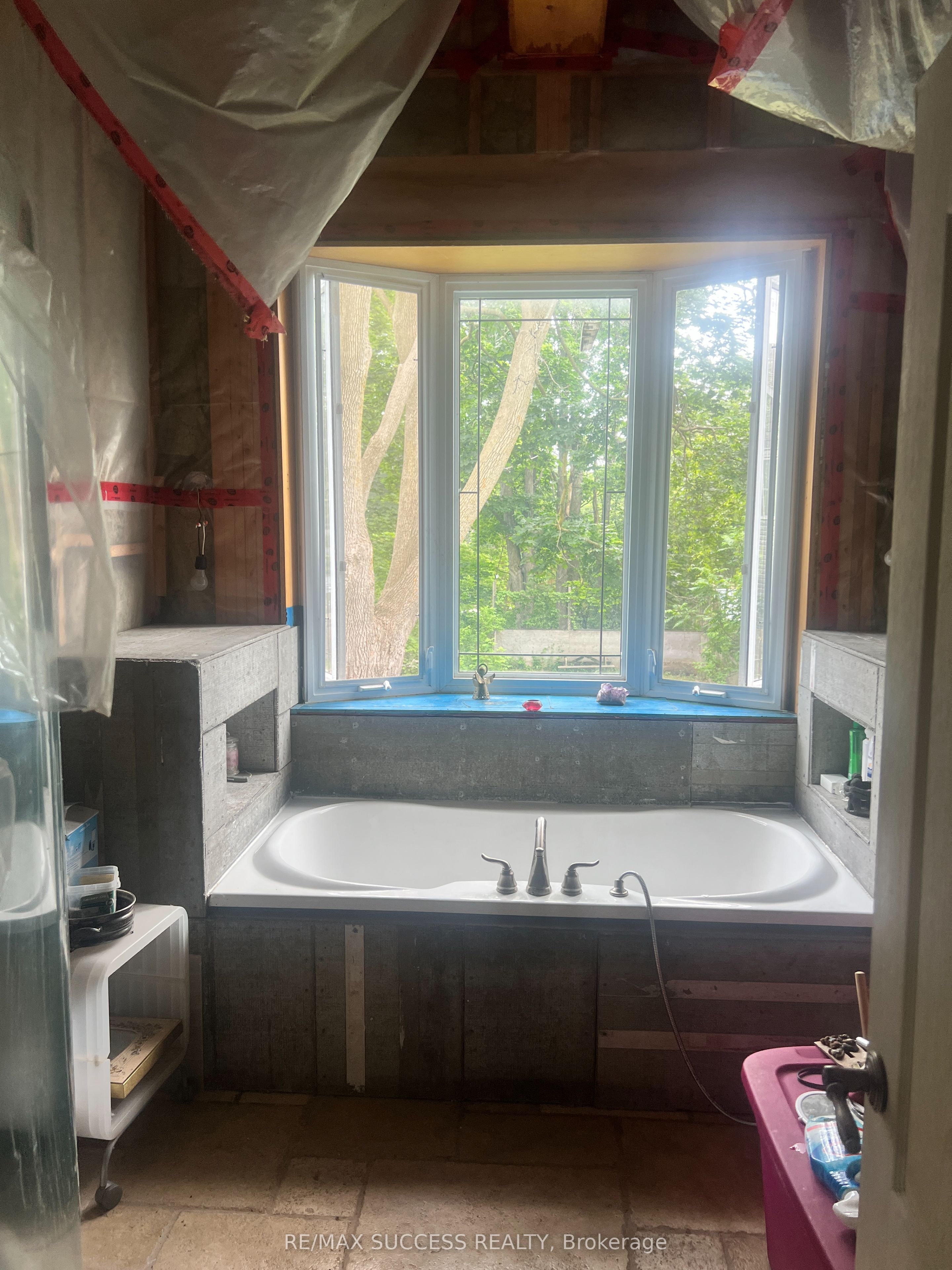 243 Harvey Street W Property Photo 31