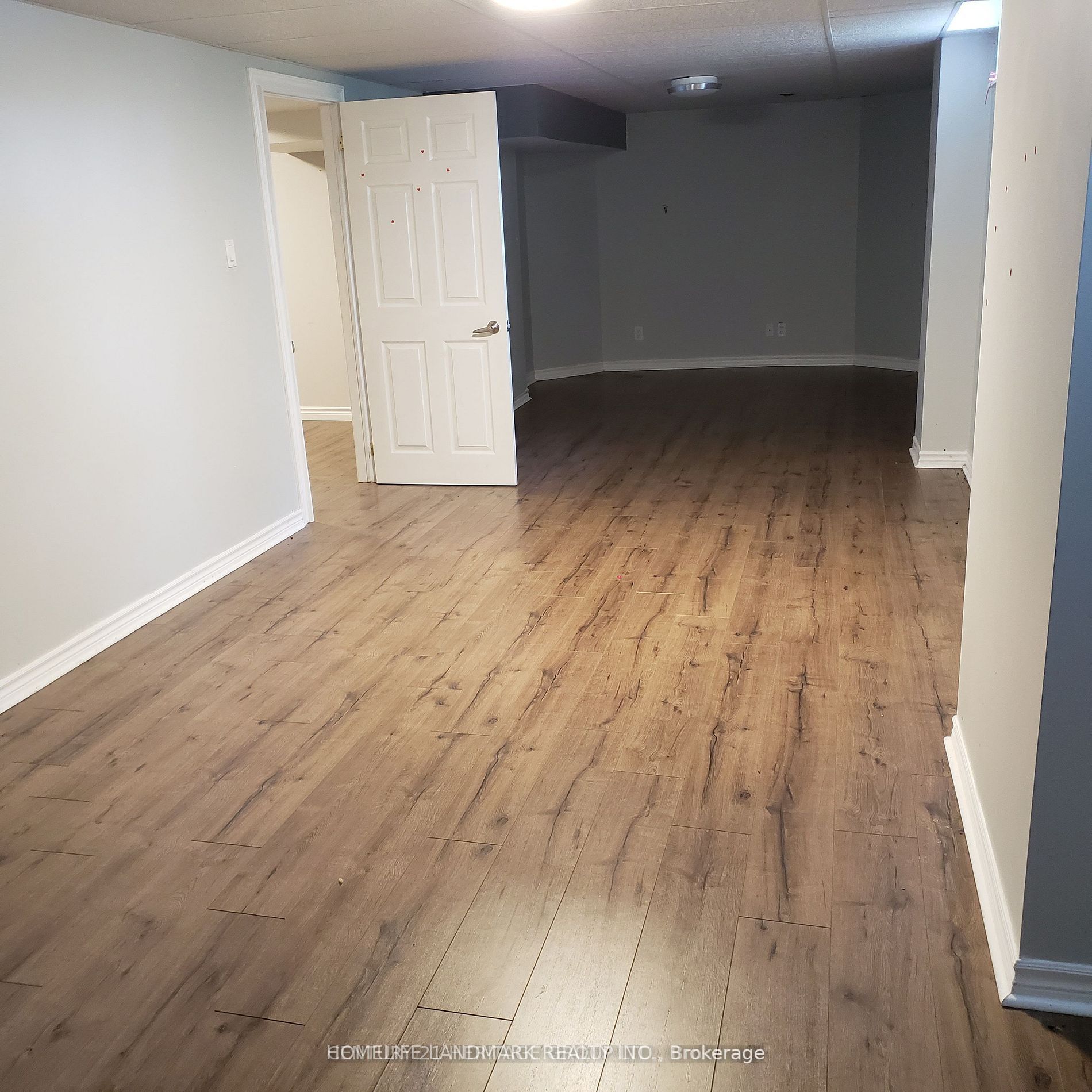 131 Ferndale Drive S Property Photo 3