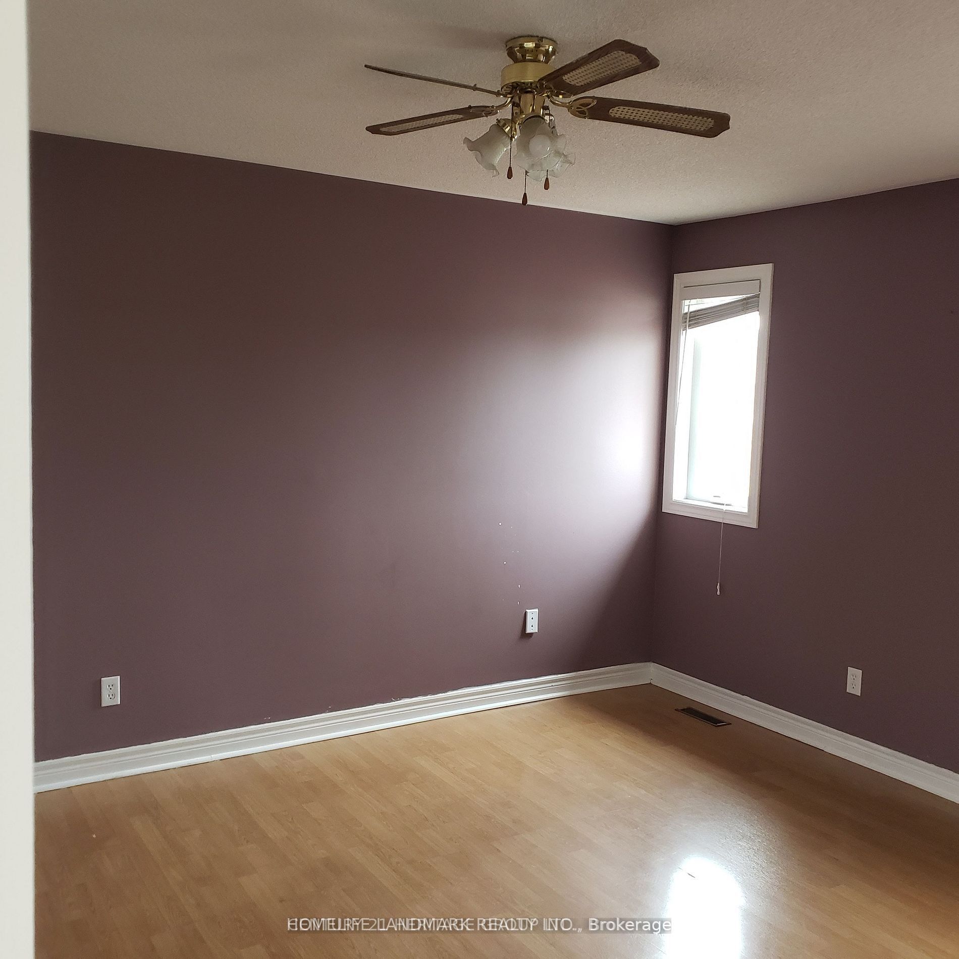 131 Ferndale Drive S Property Photo 5