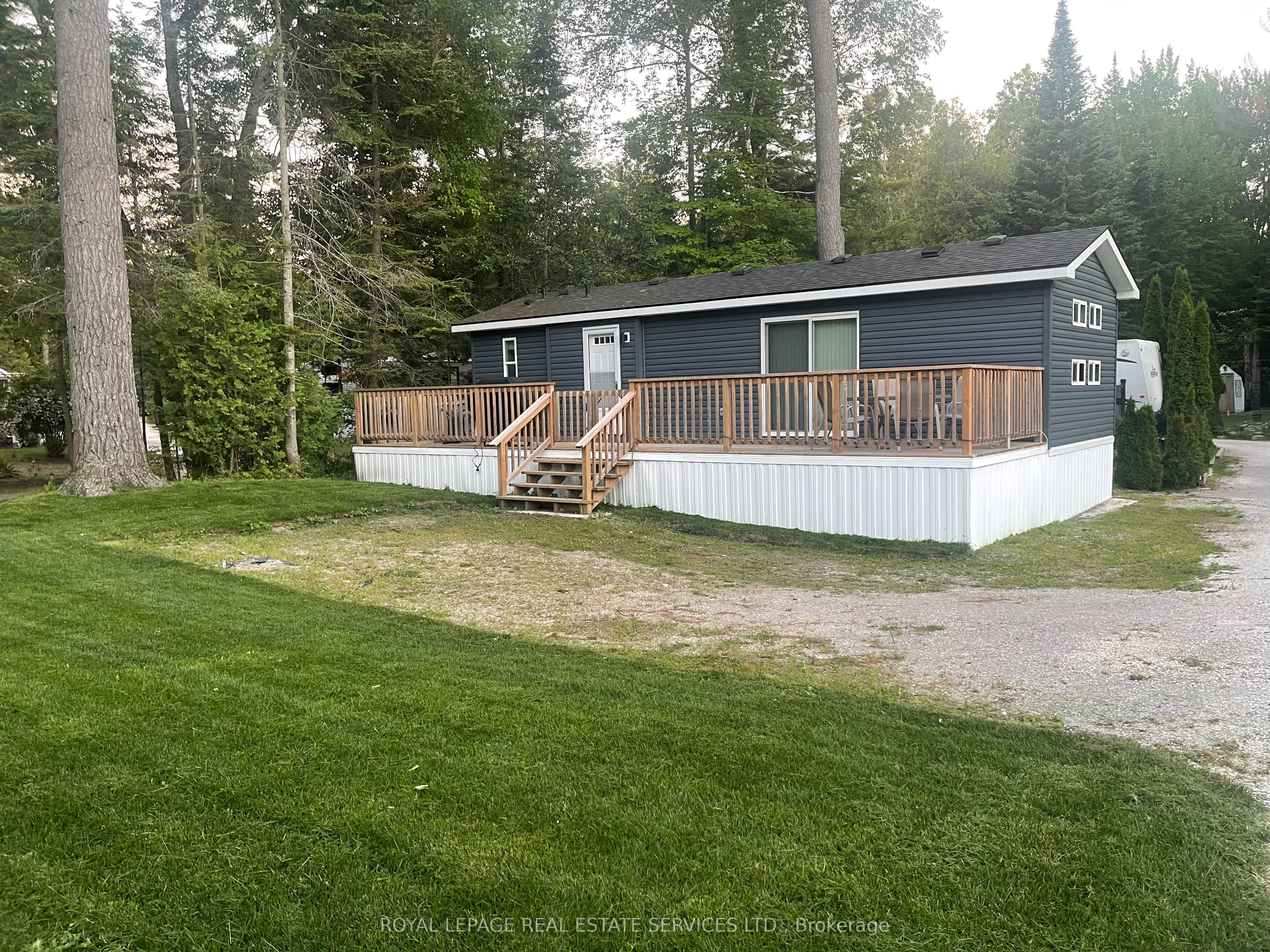 85 Theme Park Drive I Property Photo 2
