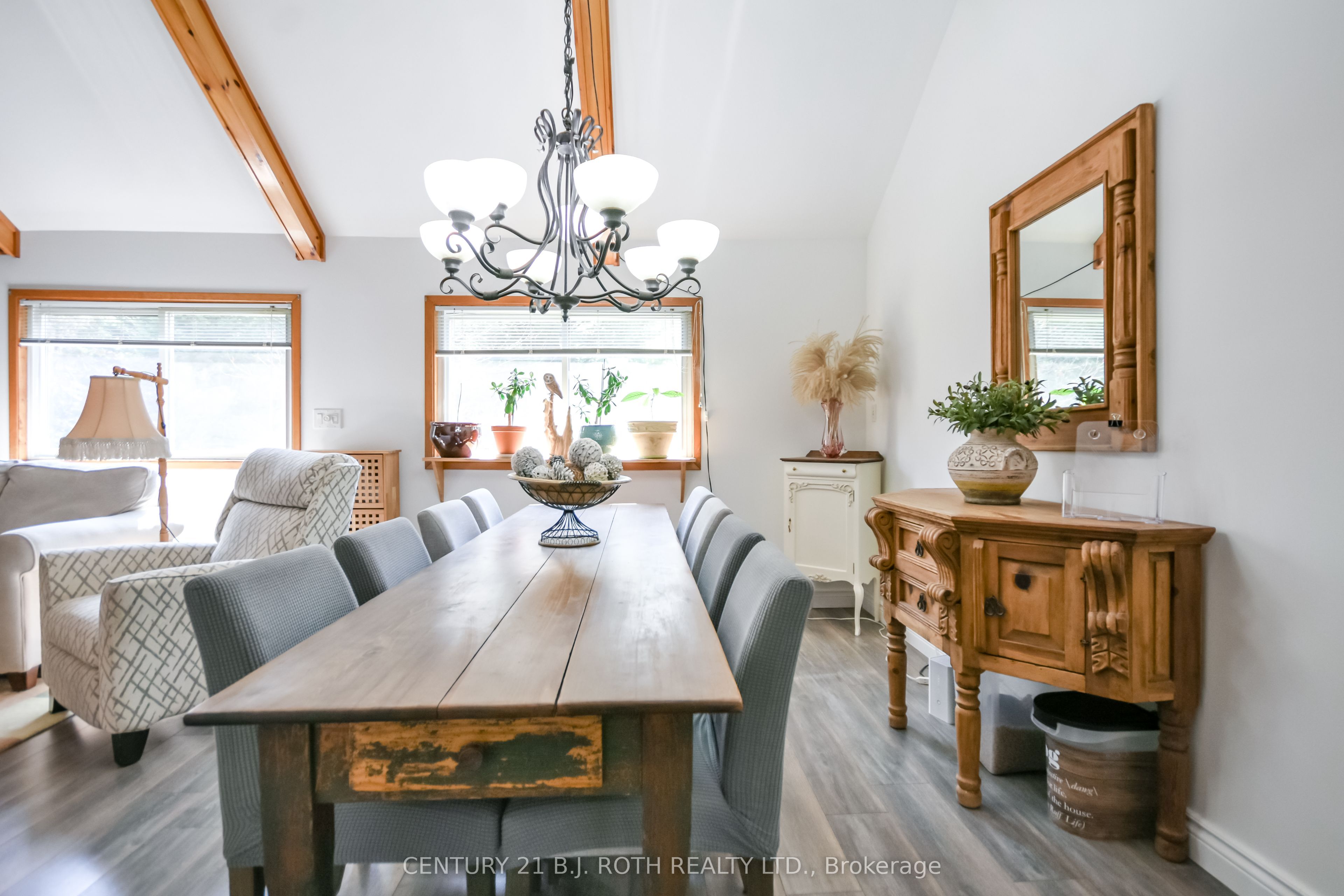 172 Albin Road Property Photo 8