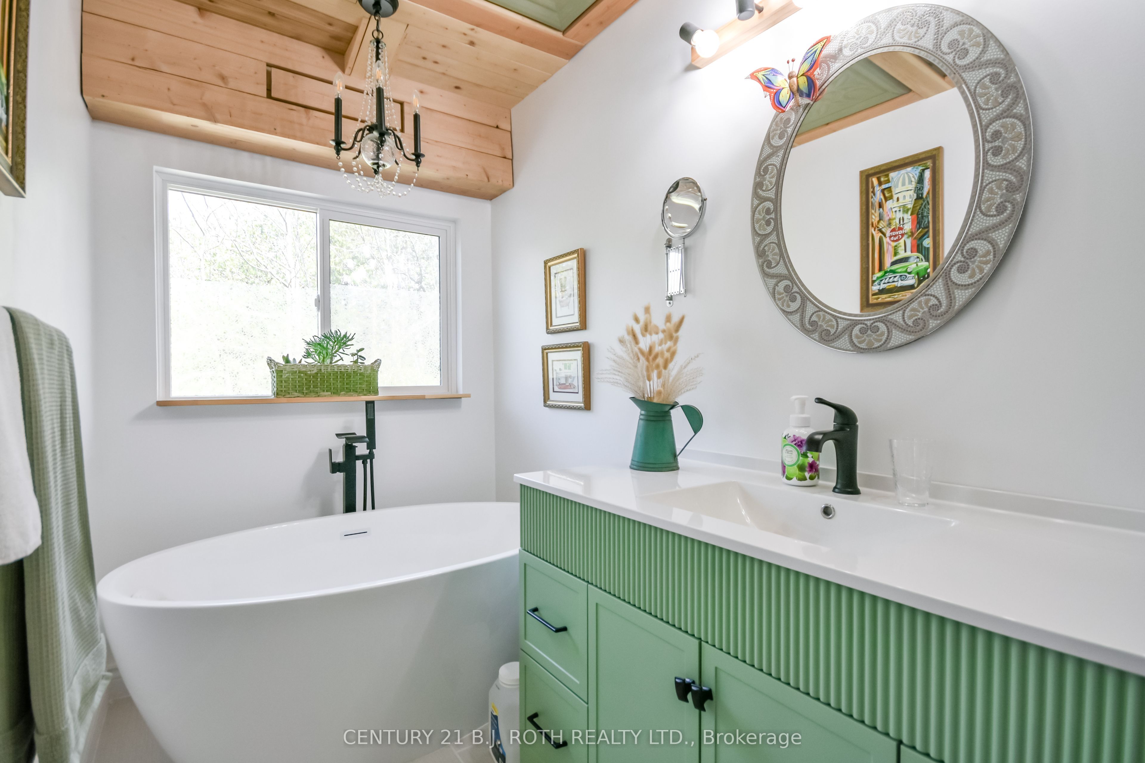 172 Albin Road Property Photo 20