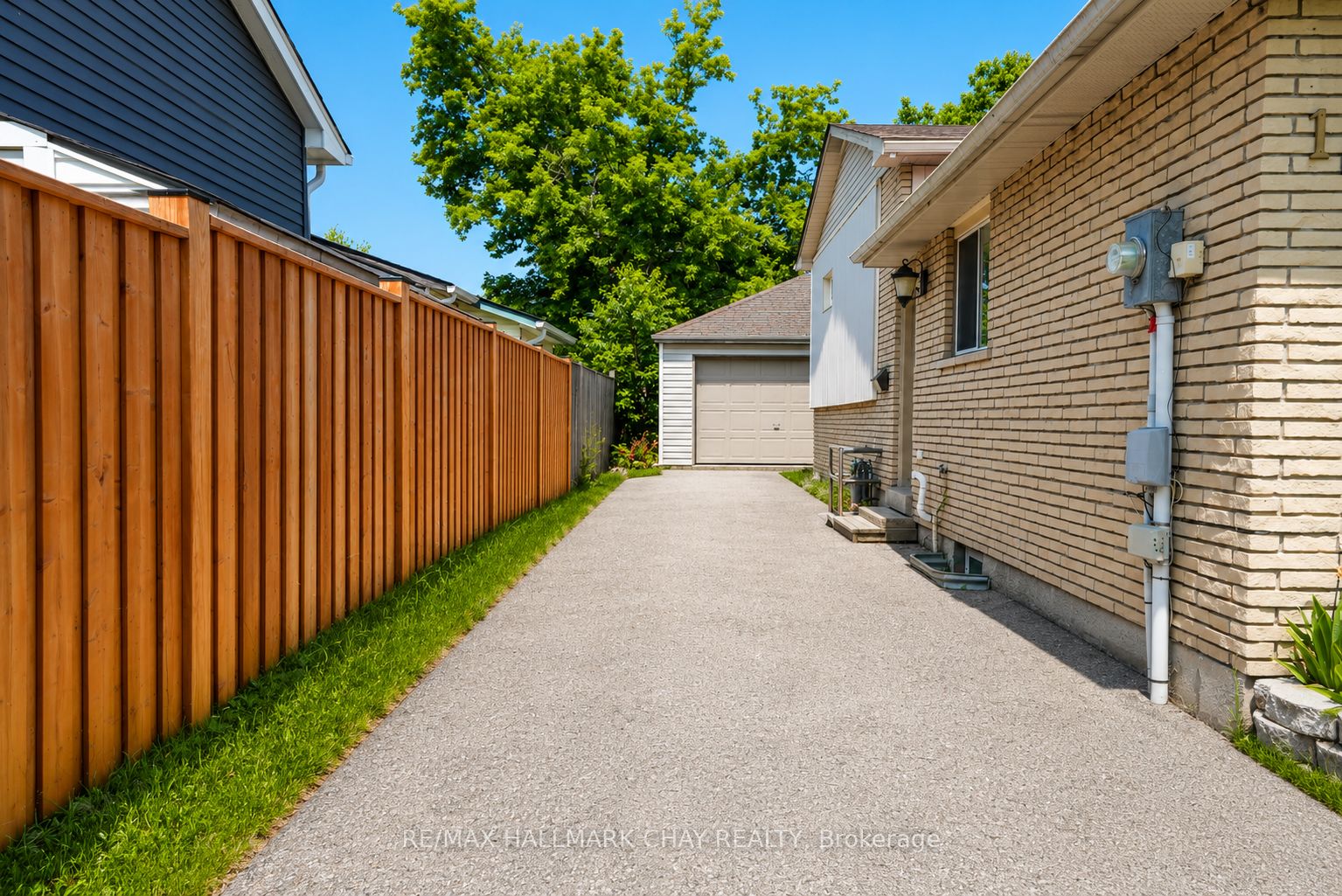 16 Austen Lane Property Photo 22