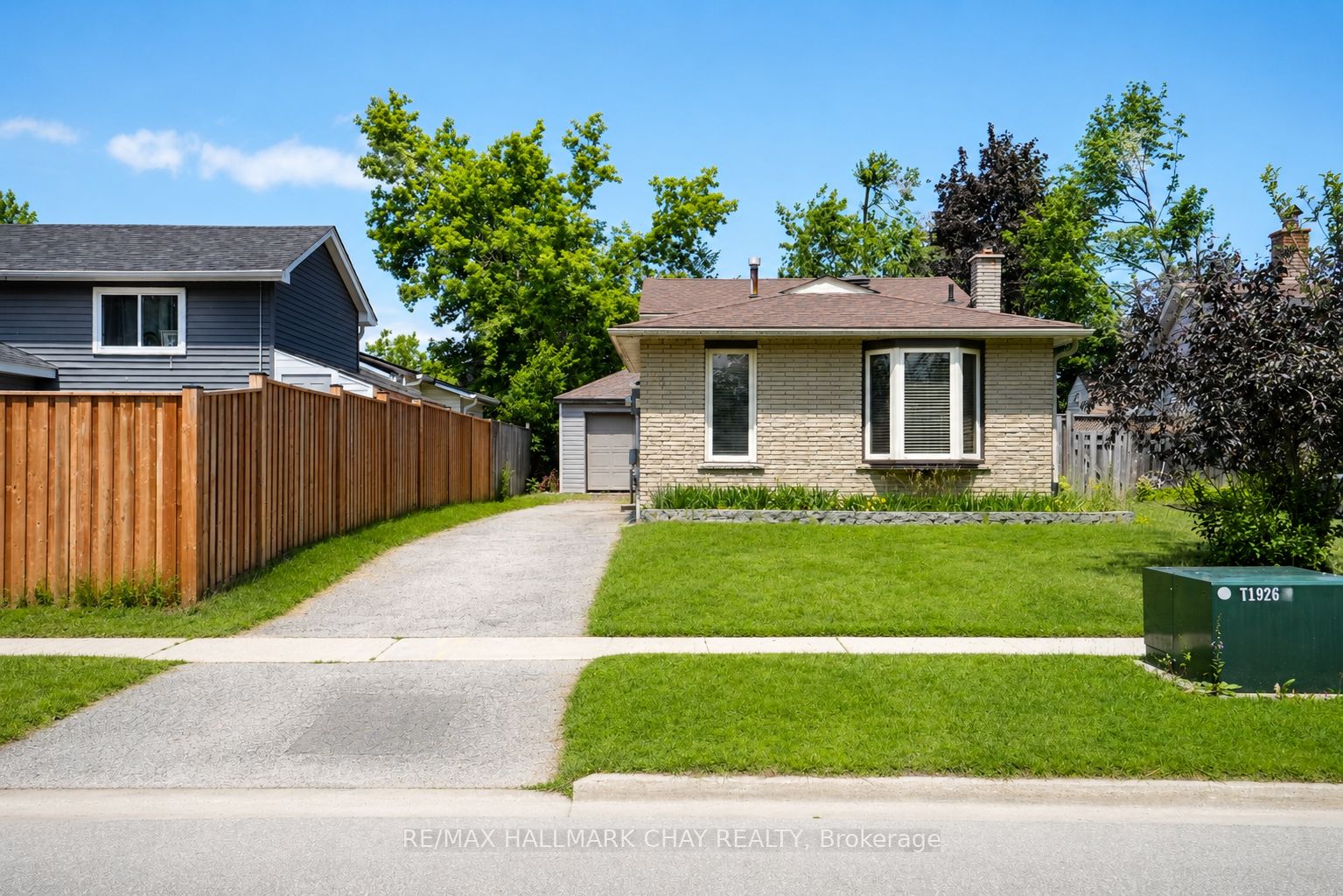 16 Austen Lane Property Photo 29
