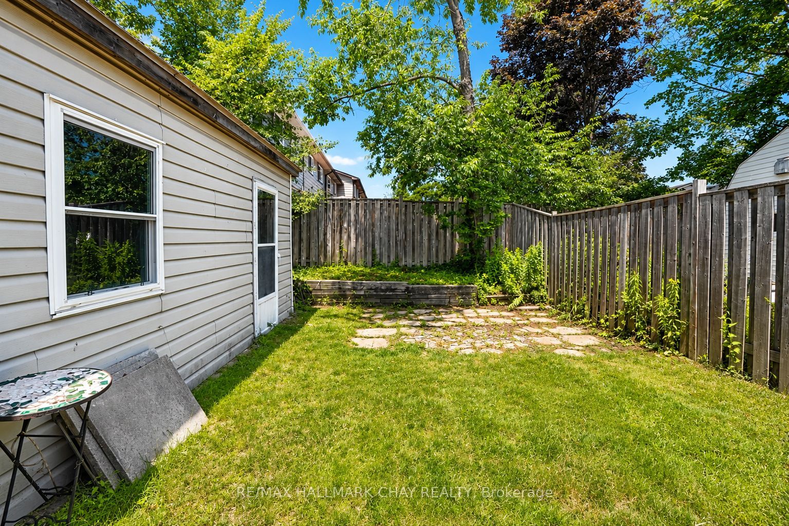 16 Austen Lane Property Photo 30