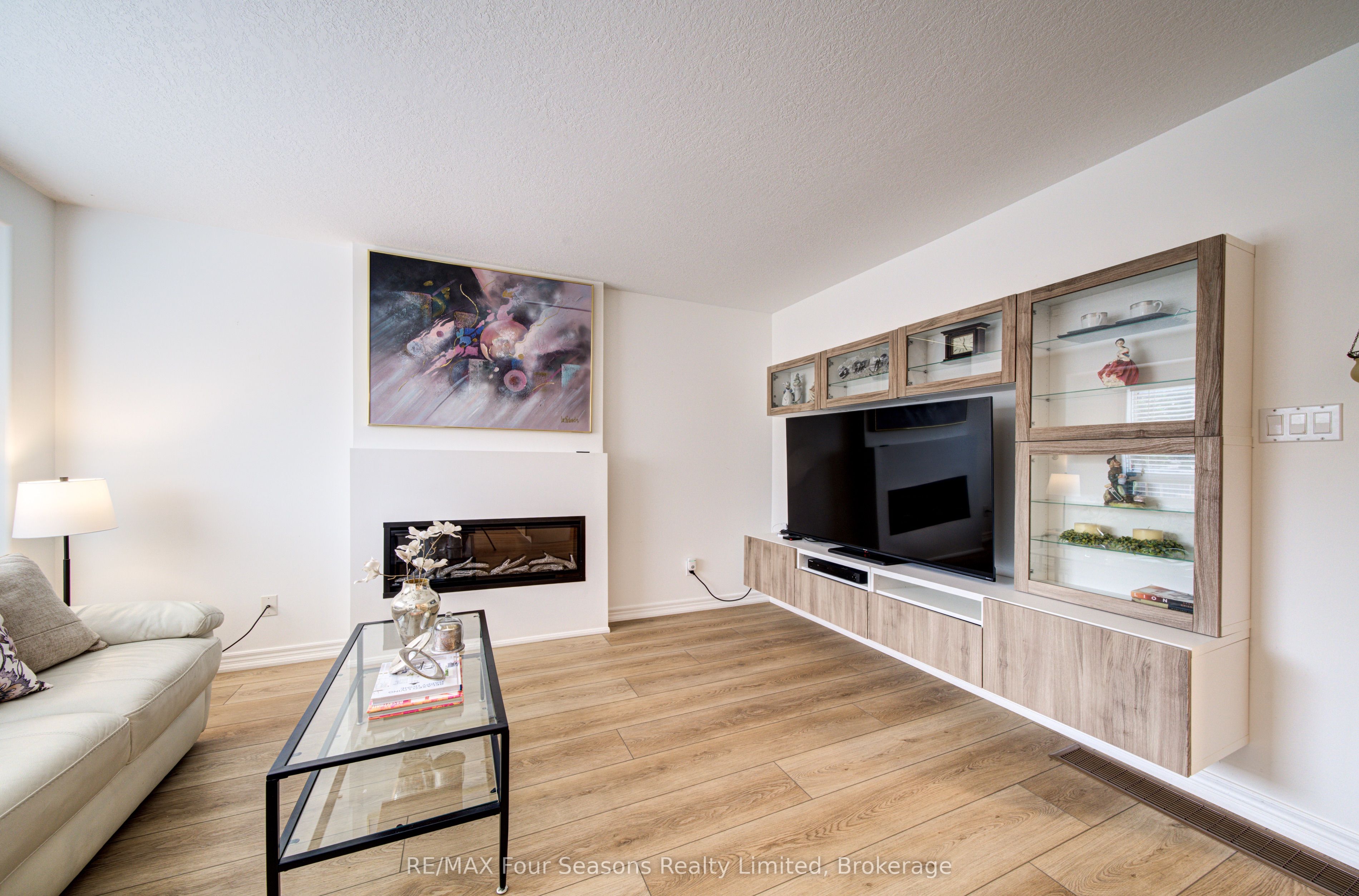 60 Barr Street Property Photo 17
