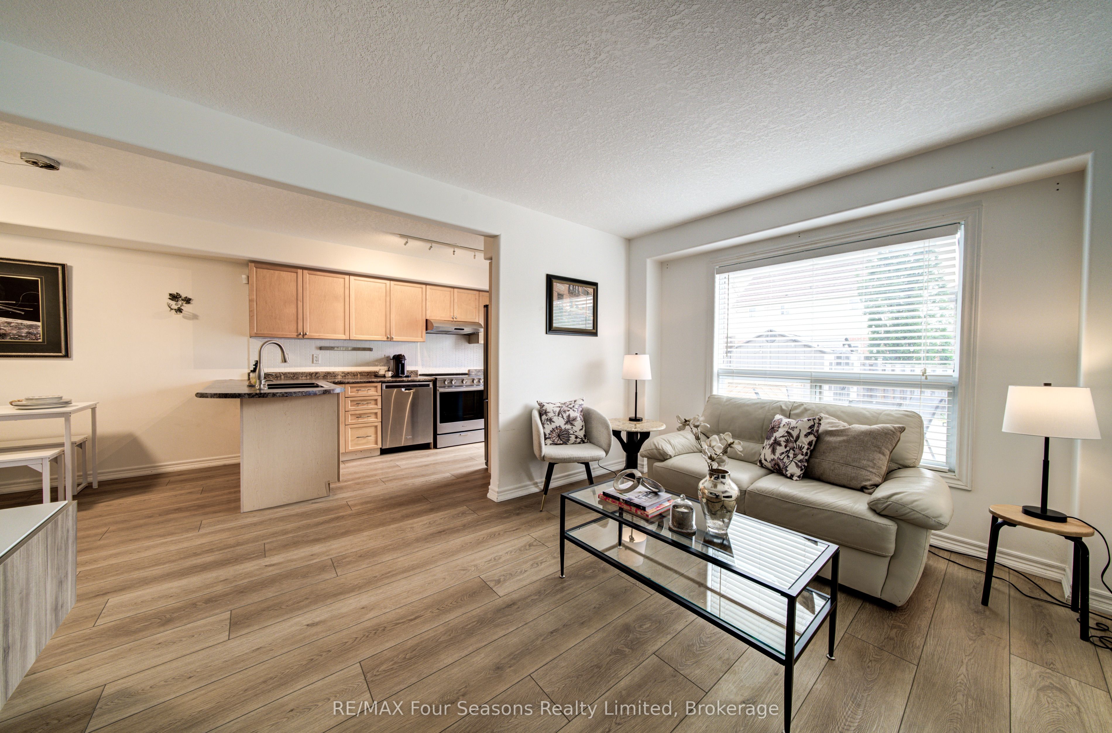 60 Barr Street Property Photo 20