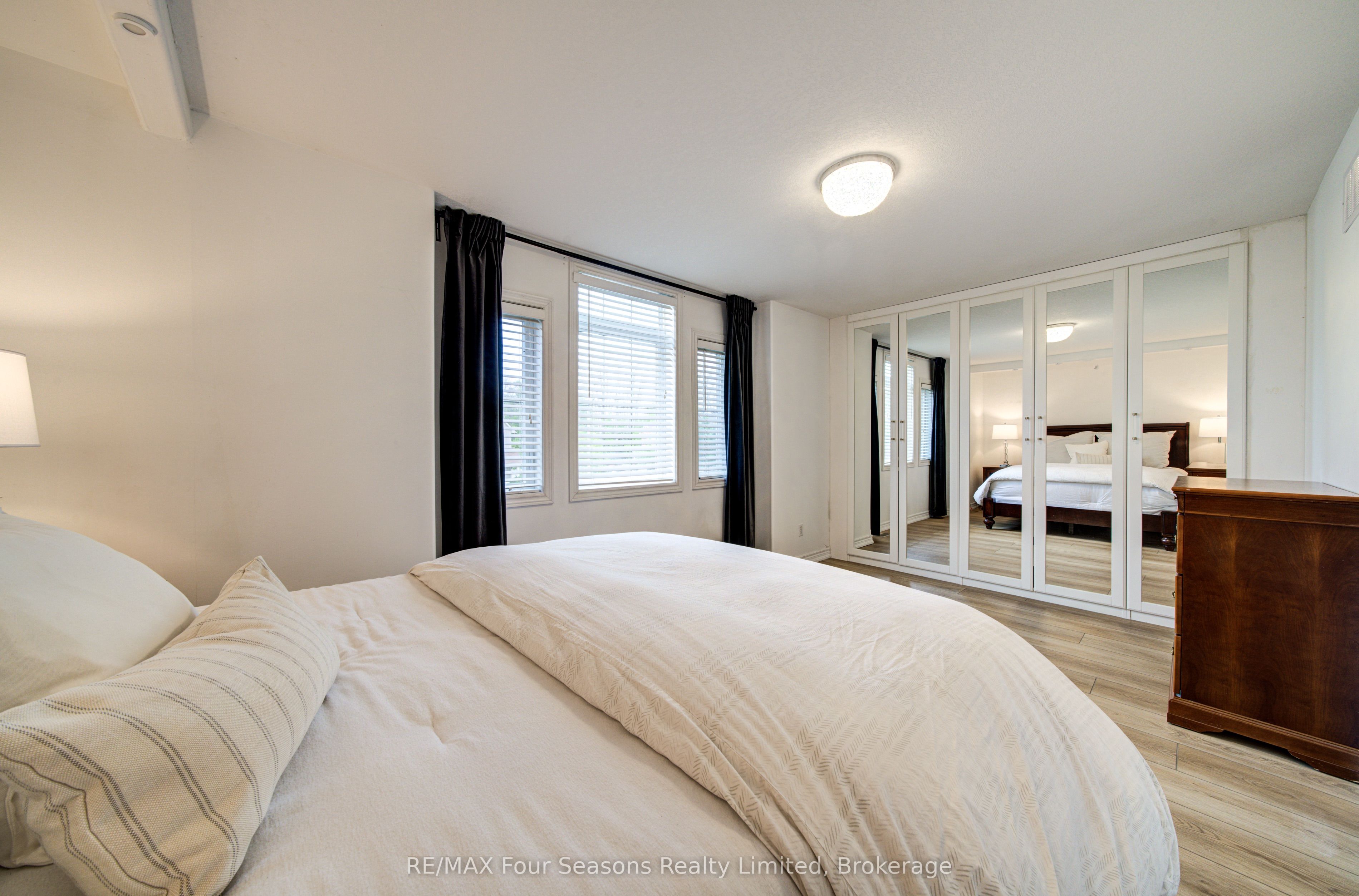 60 Barr Street Property Photo 25
