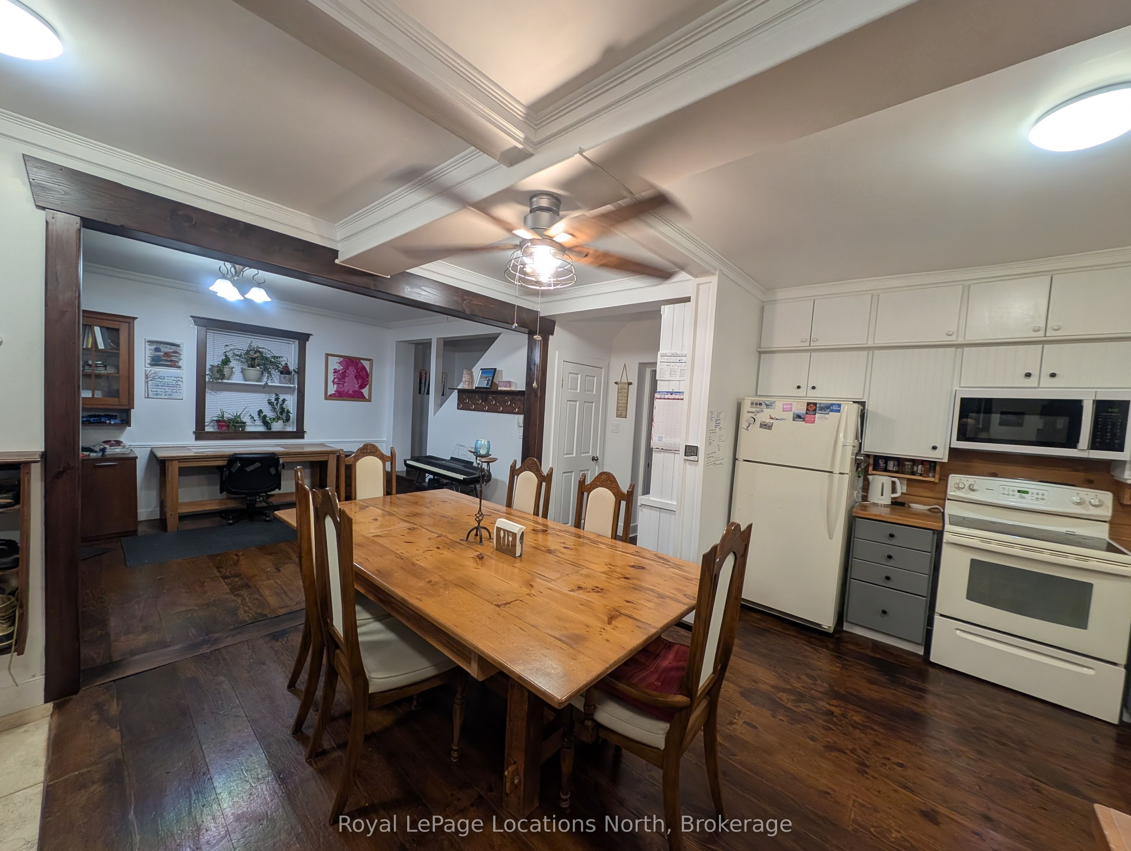 236 Phillips Street S Property Photo 18