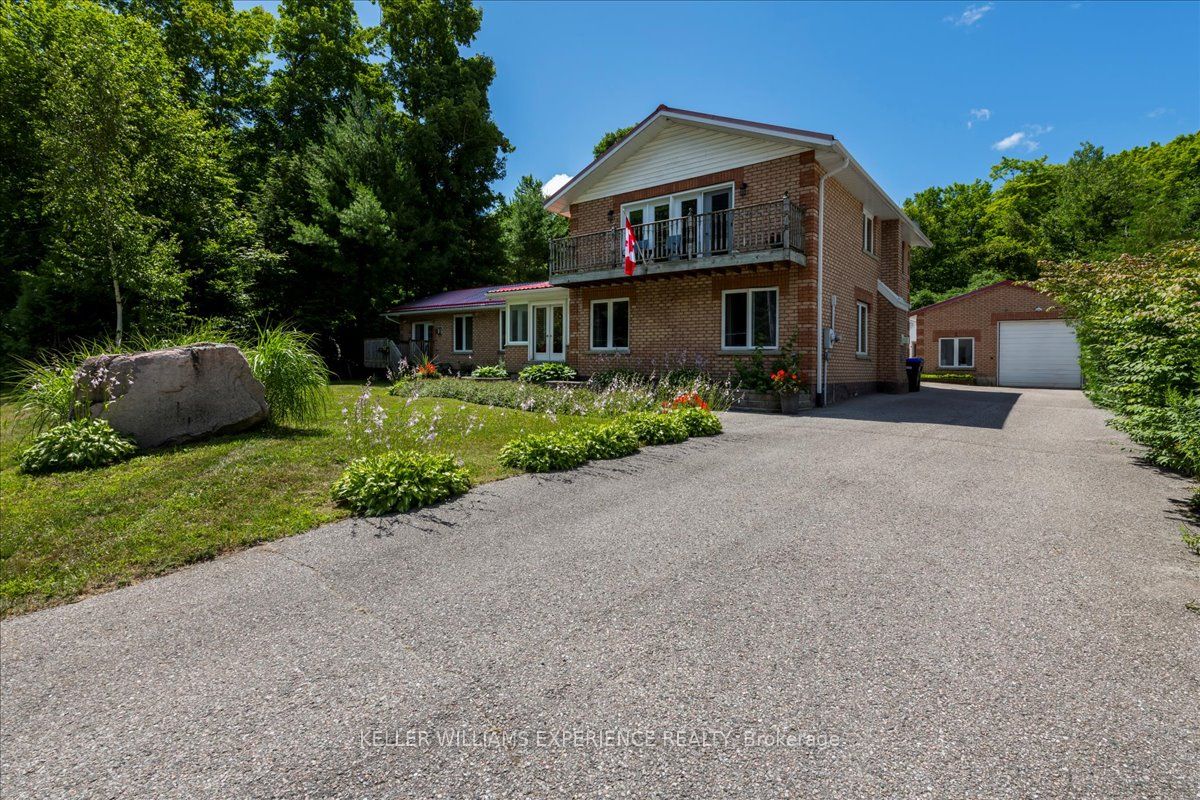1512 Champlain Road Property Photo 1