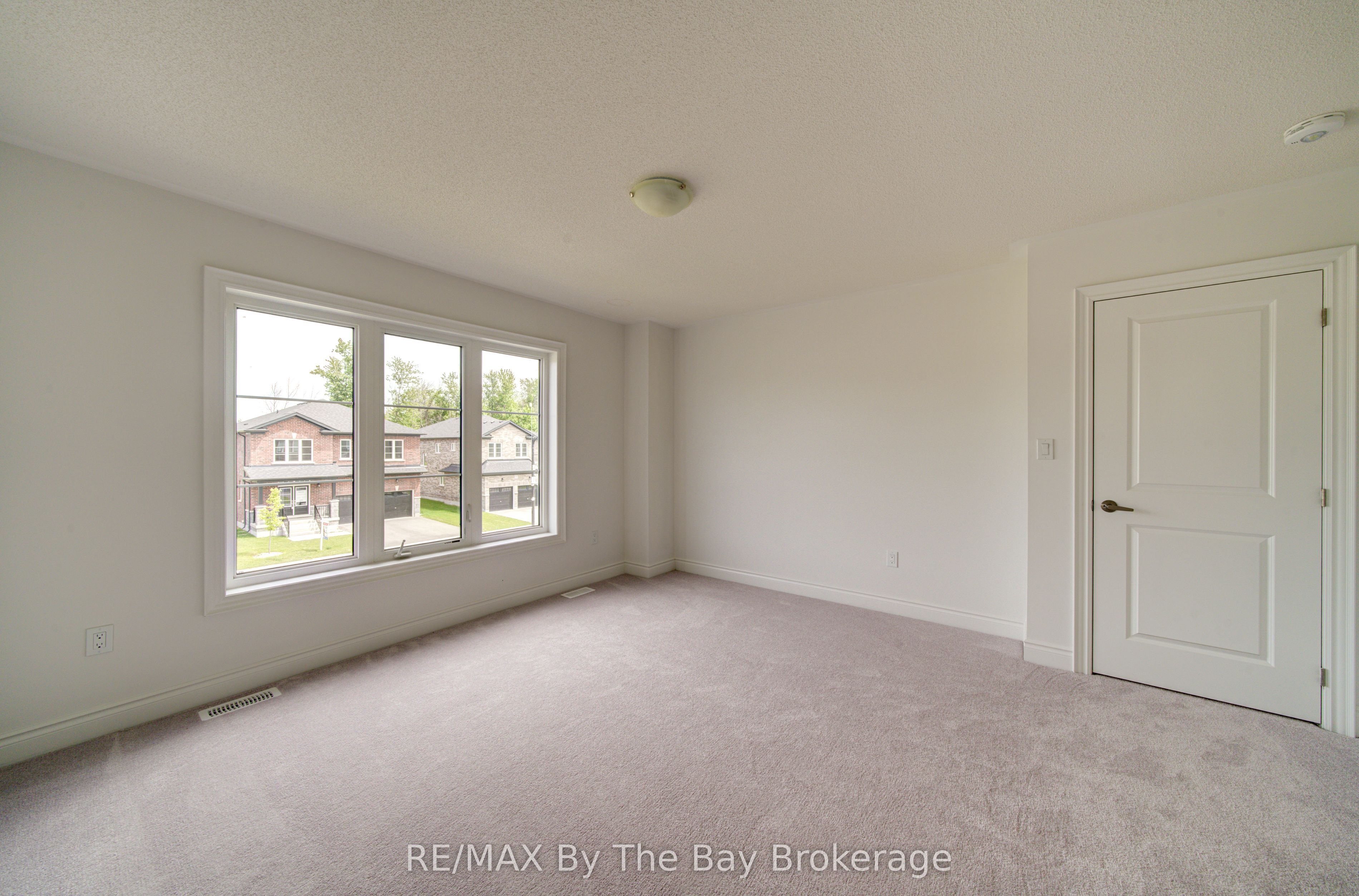19 Amber Drive Property Photo 27