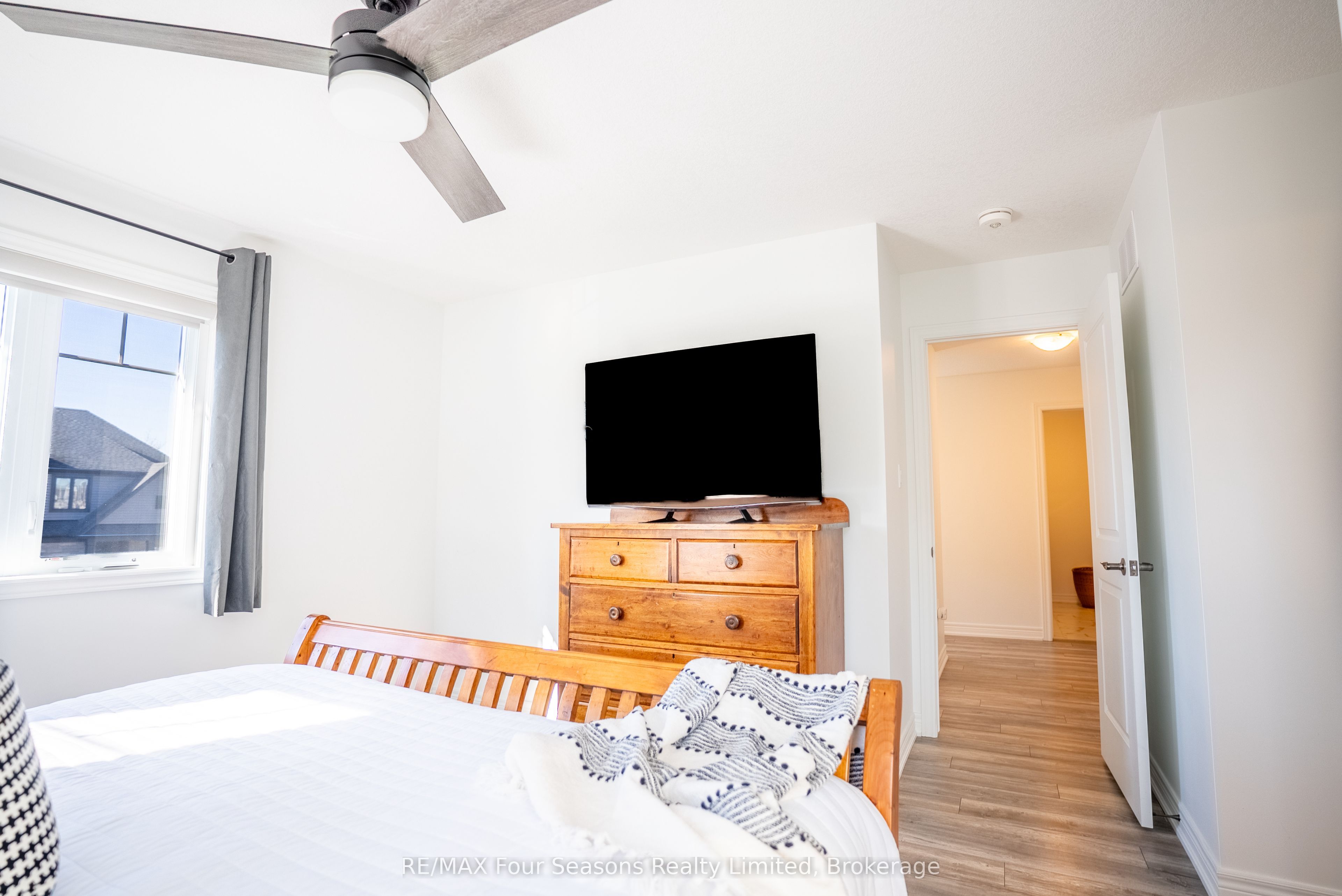 33 Kerr Street Property Photo 25