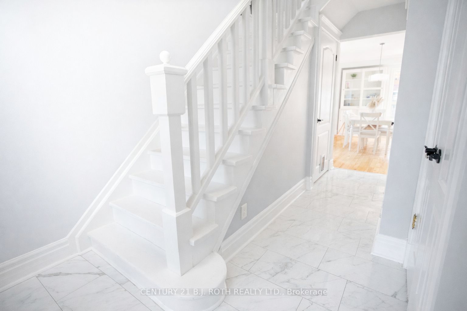 9 Laidlaw Drive N Property Photo 13