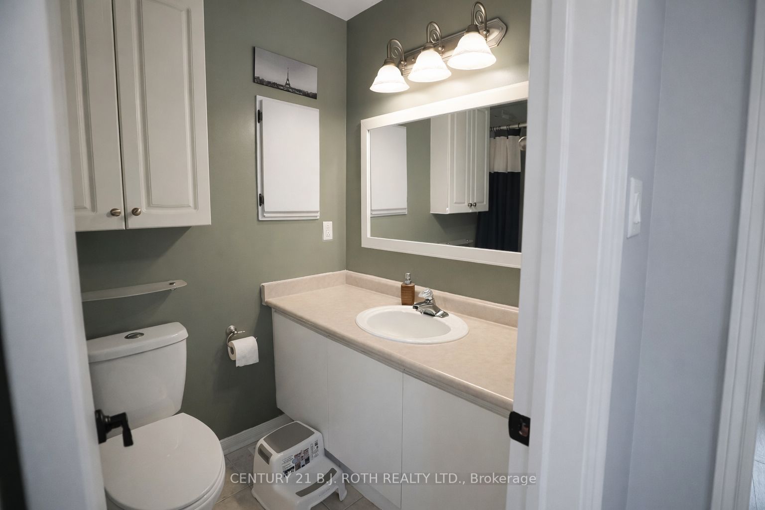9 Laidlaw Drive N Property Photo 14