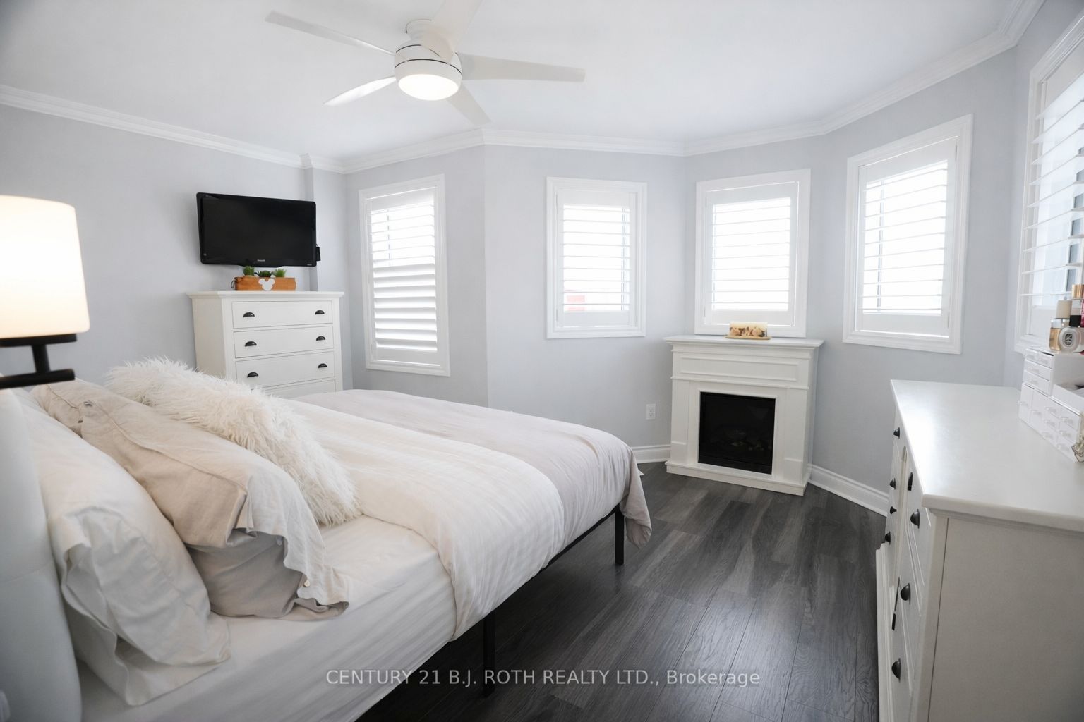 9 Laidlaw Drive N Property Photo 18