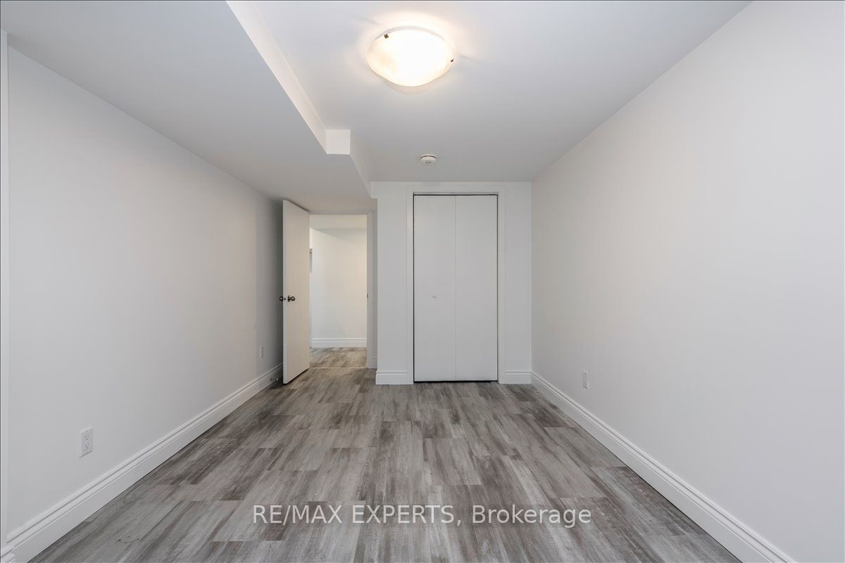 7 Willow Street Property Photo 8