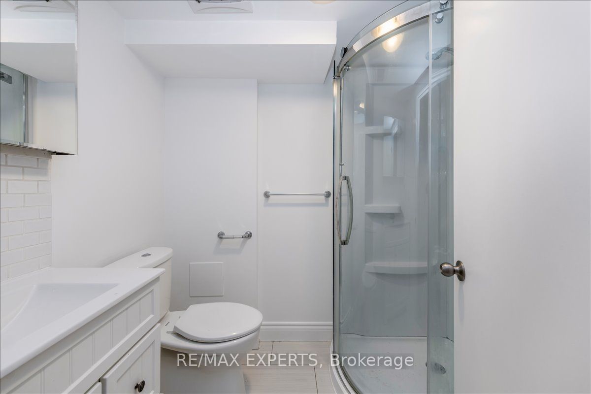 7 Willow Street Property Photo 11