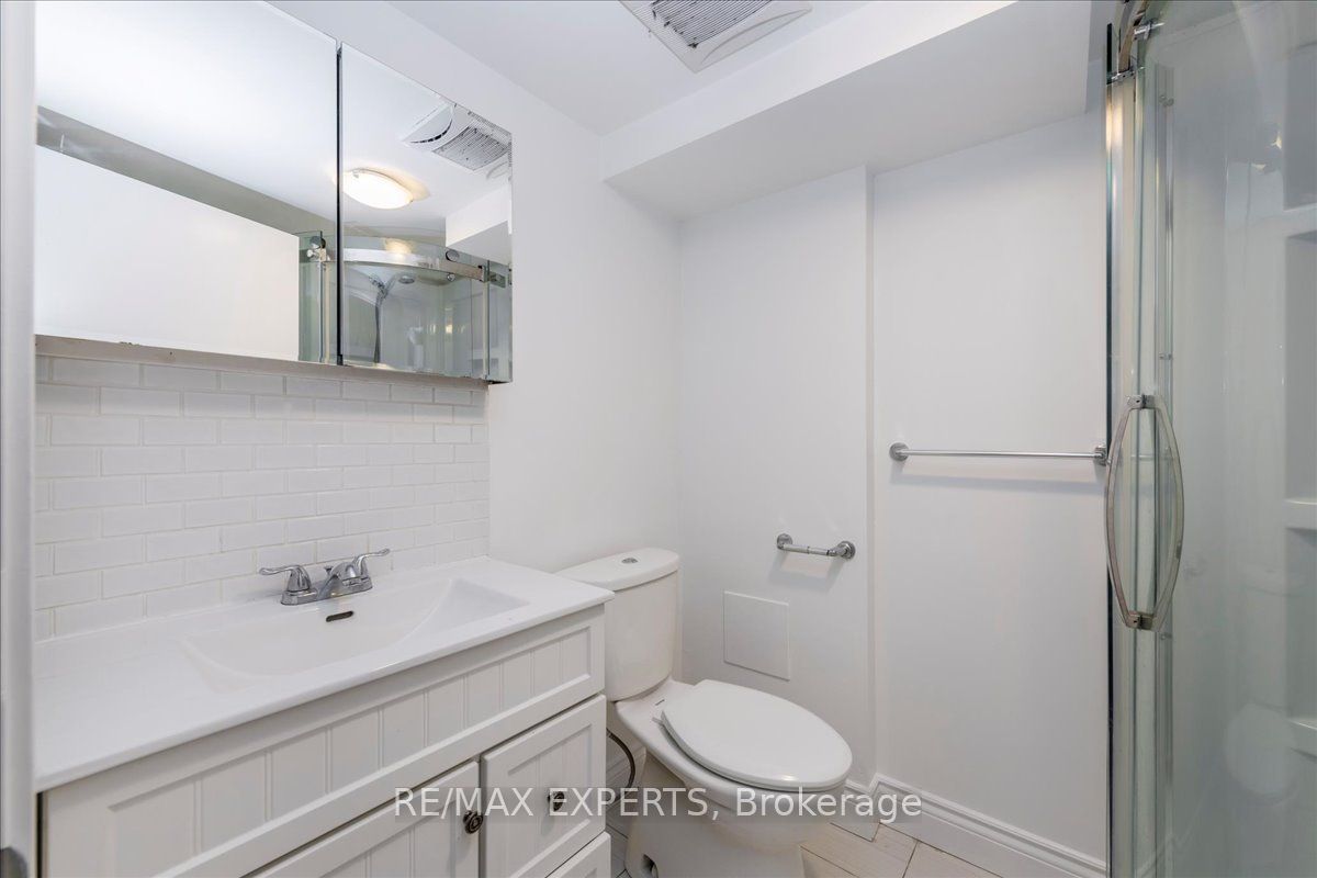 7 Willow Street Property Photo 12